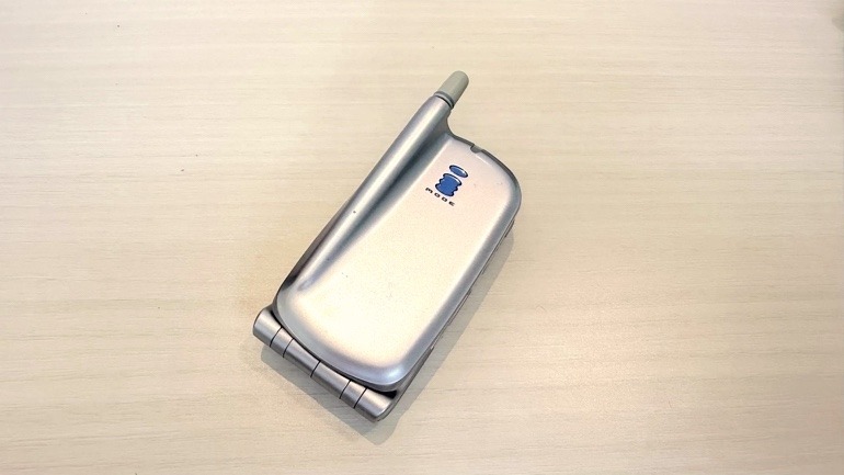 3G直前。「ガラケー」は劇的進化を遂げていた……。 さよなら、FOMA