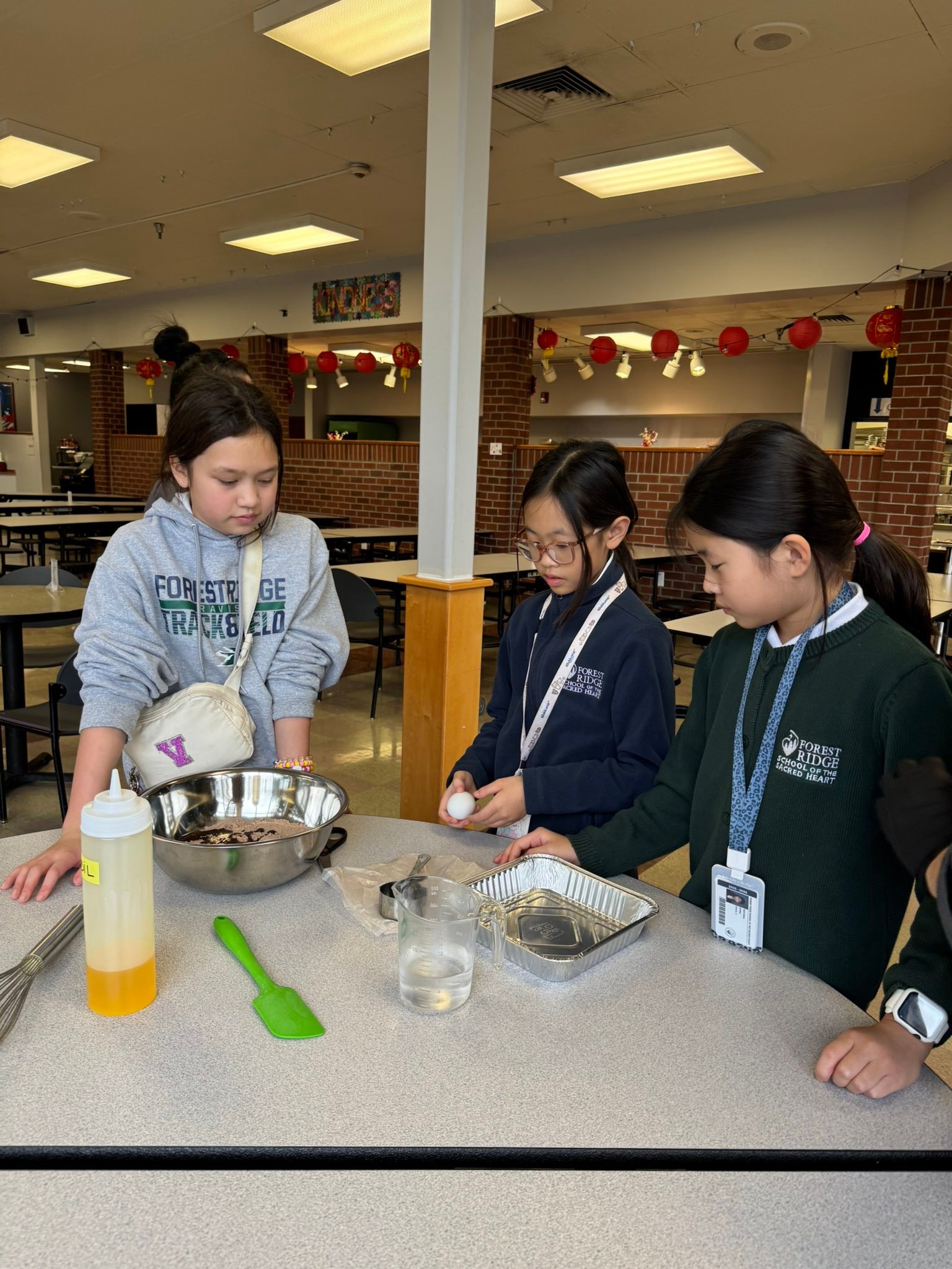 Forest Ridge... - Forest Ridge School of the Sacred Heart