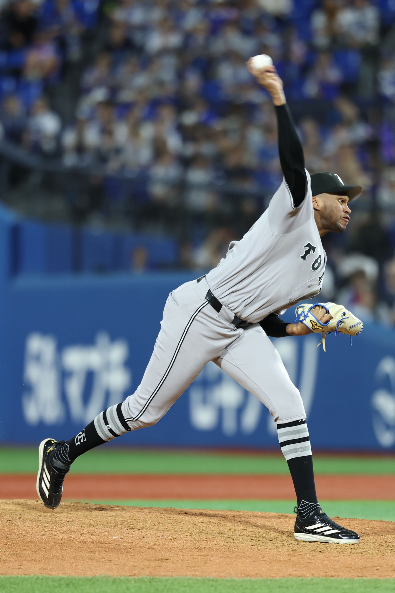 読売ジャイアンツ - 本日は #宮國椋丞 投手の27歳の誕生日です