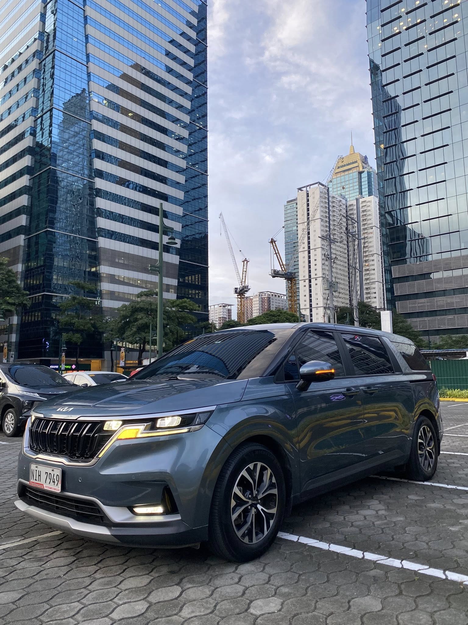 MCN - 𝗔𝗕𝗘 𝟯𝟵𝟰𝟵- 2015 Mitsubishi STRADA GLSV 4X2 A/T (Diesel) 𝗖𝗥𝗬𝗦𝗧𝗔𝗟 ...