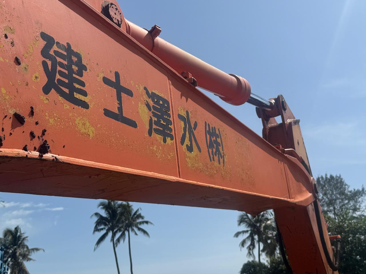 HITACHI EX120-3