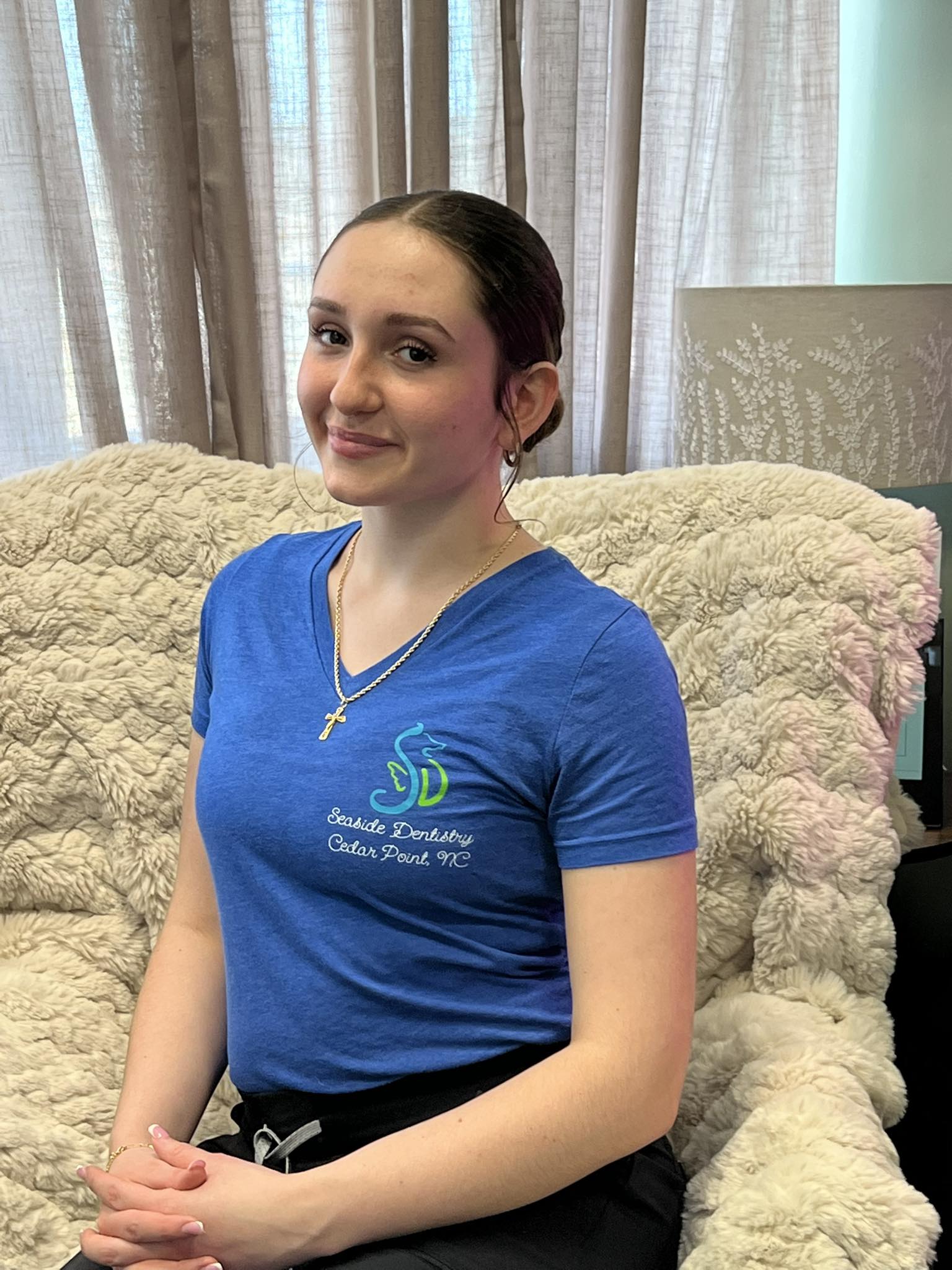 Meet Chloe! Chloe is our Dental Assistant that joined our team in 2024! We are so glad to have her!