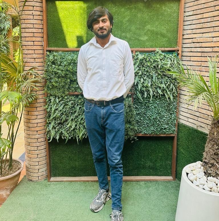 Rashid Manzoor
