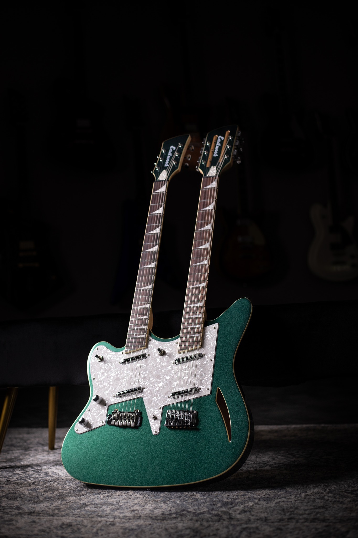 Eastwood - The new Custom K-200 DLX is just screaming for a bunch