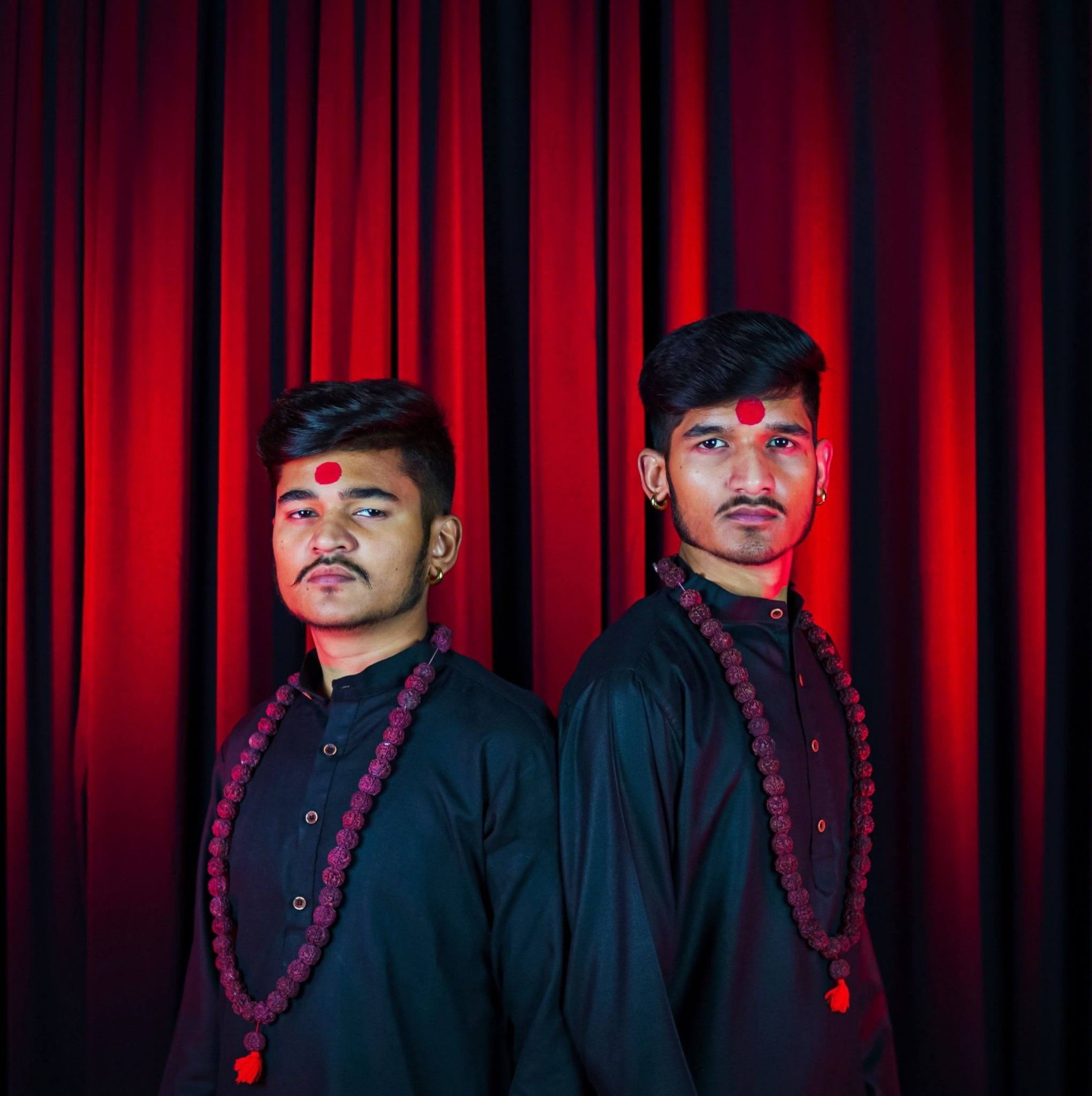 share-with-your-siblings-gucci-turned-into-bhai-behen-song-aroob