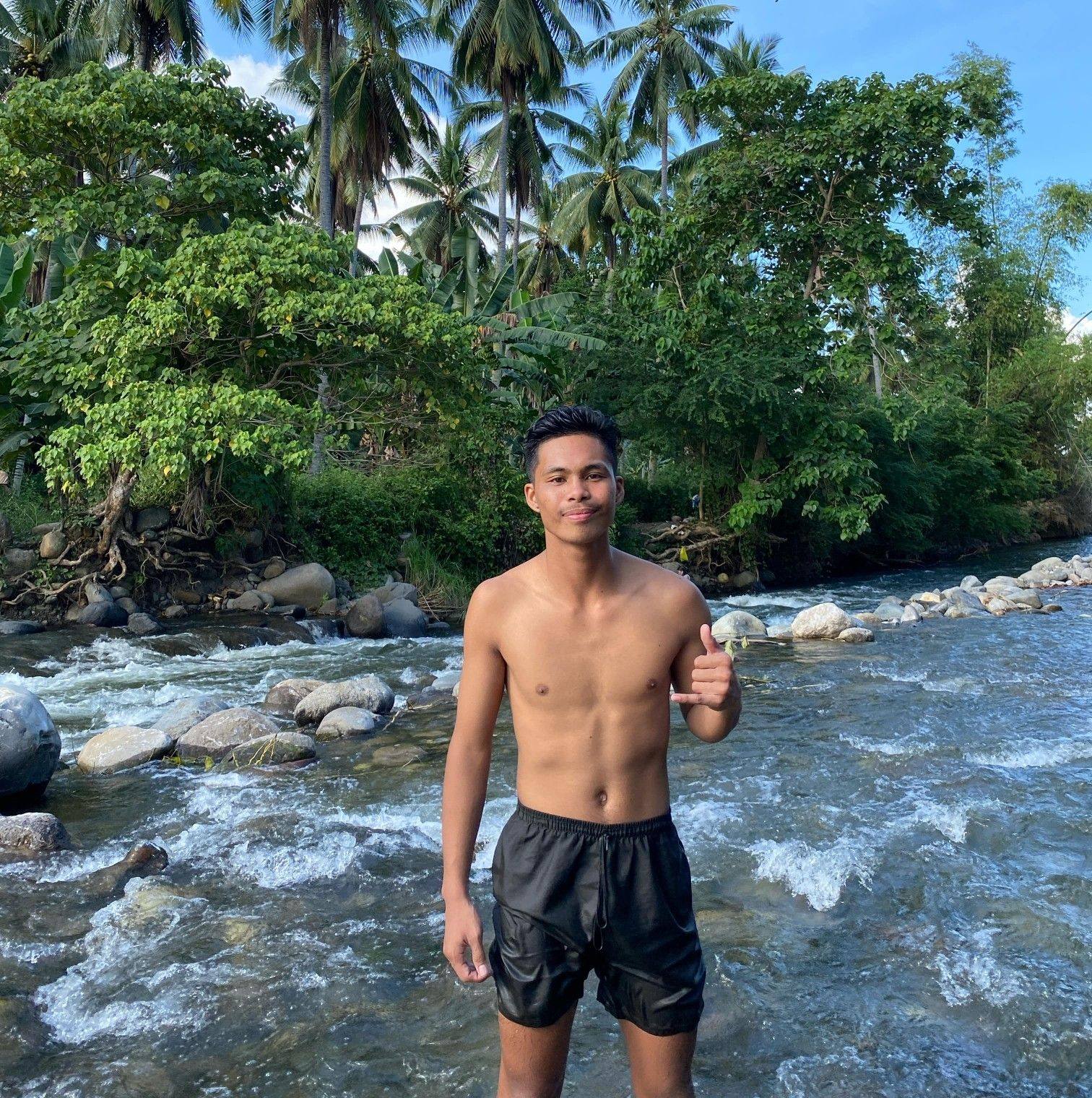 Dexter Abunda Poten