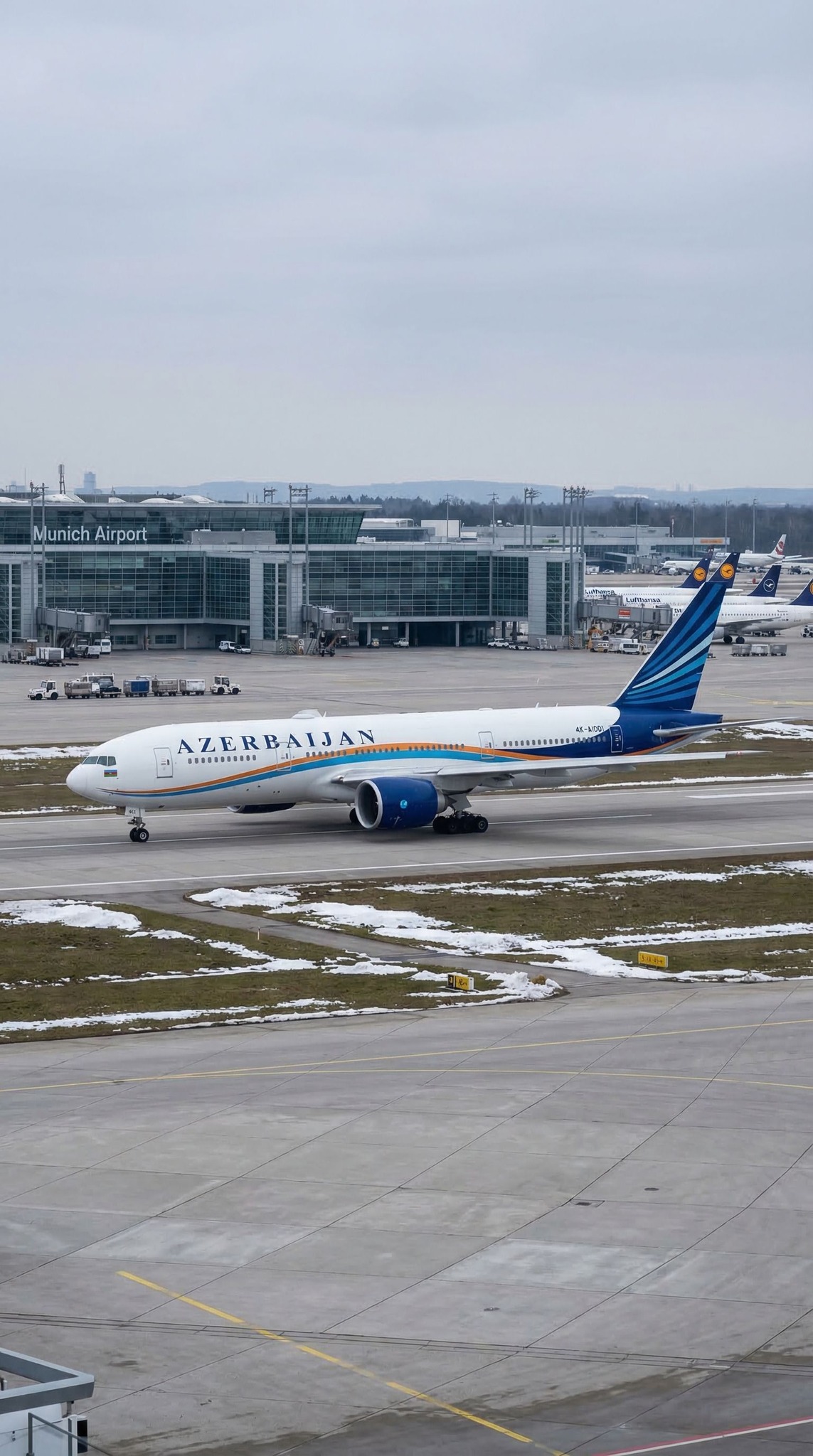 BAKU 8 / Airbus #A340-600 Azerbaijan Airlines - AZAL in #Zurich