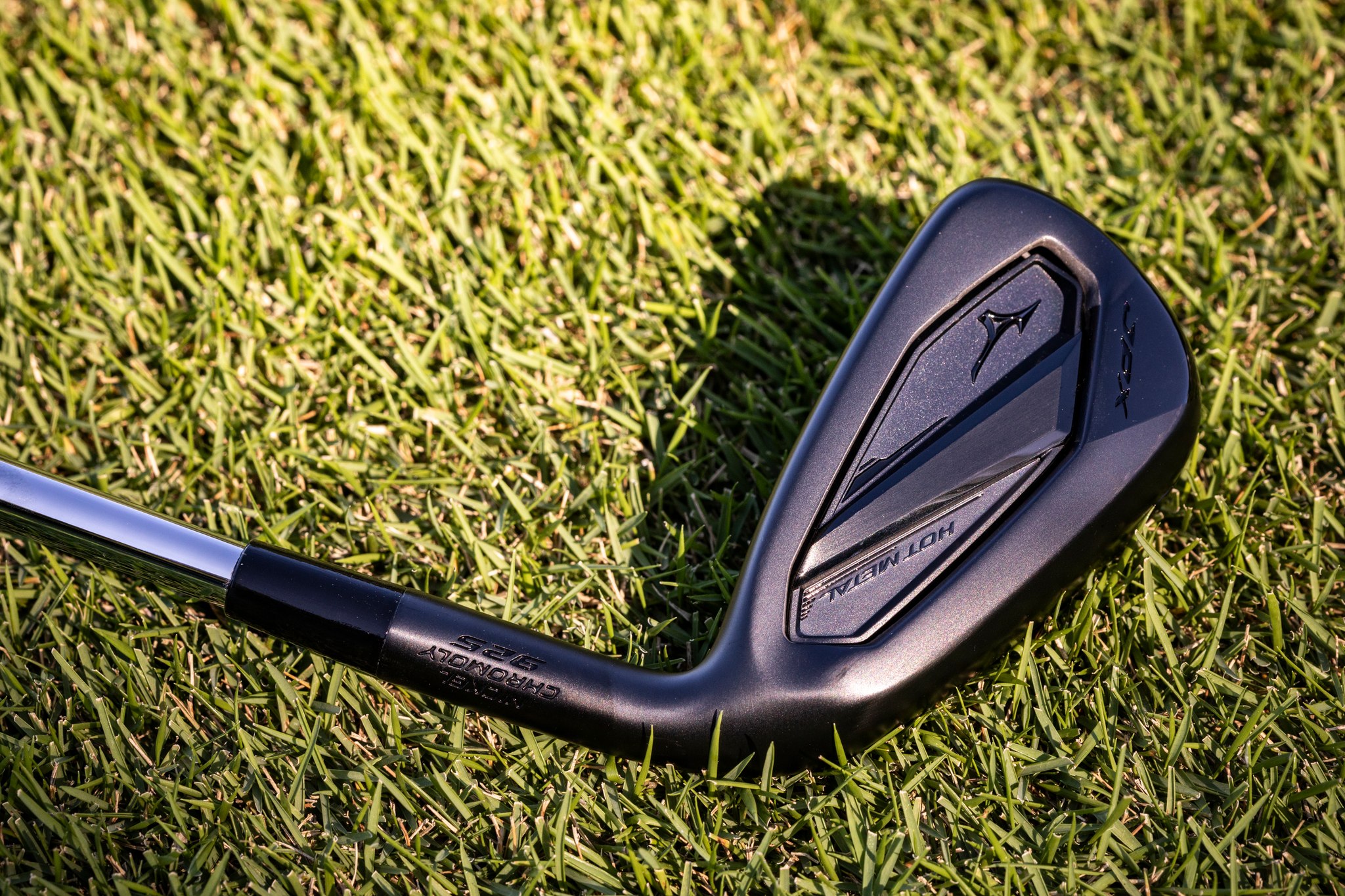 Mizuno - JPX 925 HOT METAL アイアンLimited Black Edition | Facebook