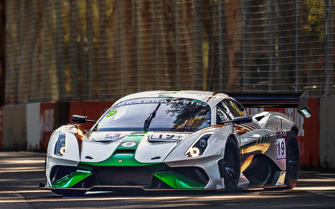 Transmission.one - Advent 19 'The Hypercar' Here's Tim Slade in the ...