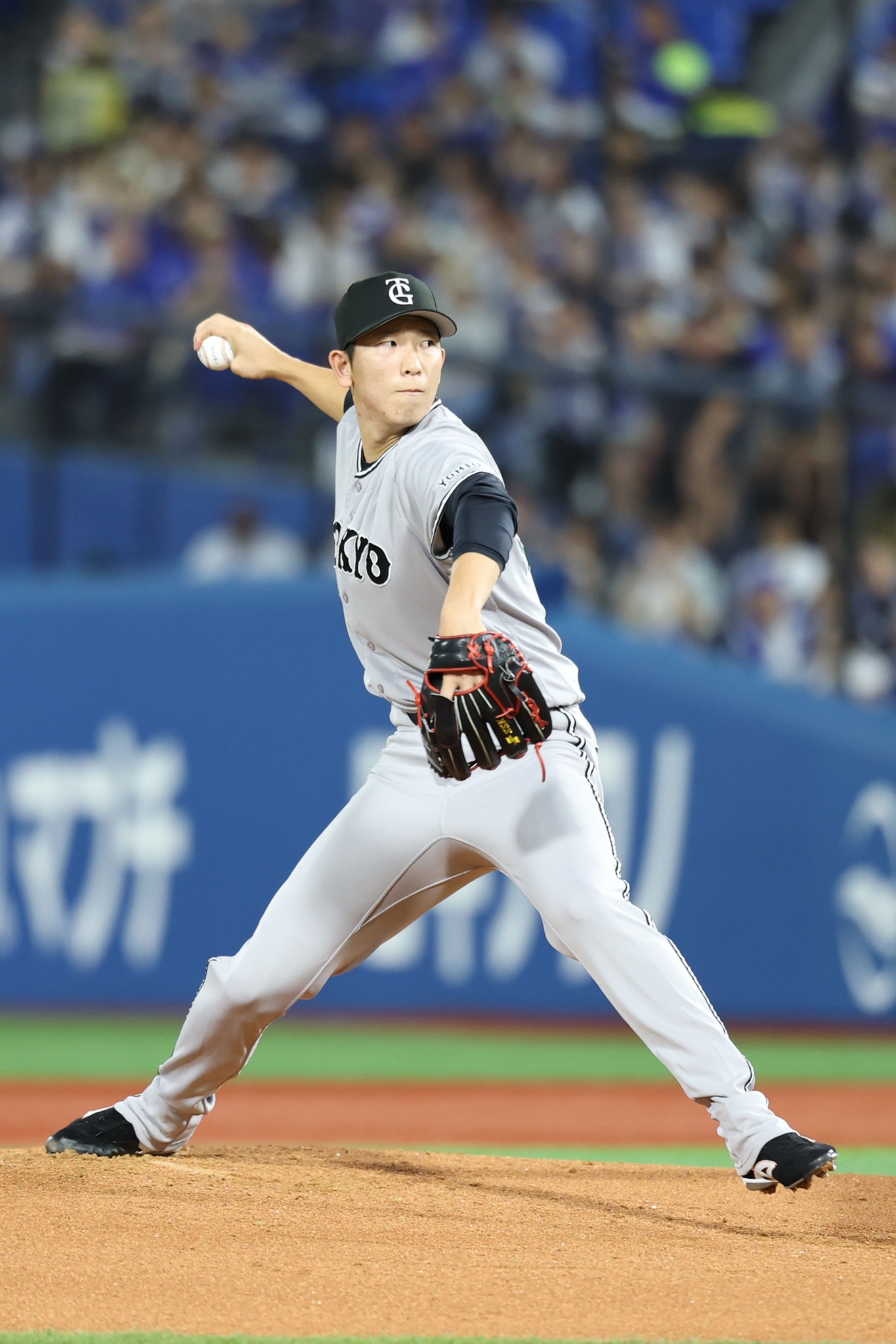 読売ジャイアンツ - 本日は #宮國椋丞 投手の27歳の誕生日です