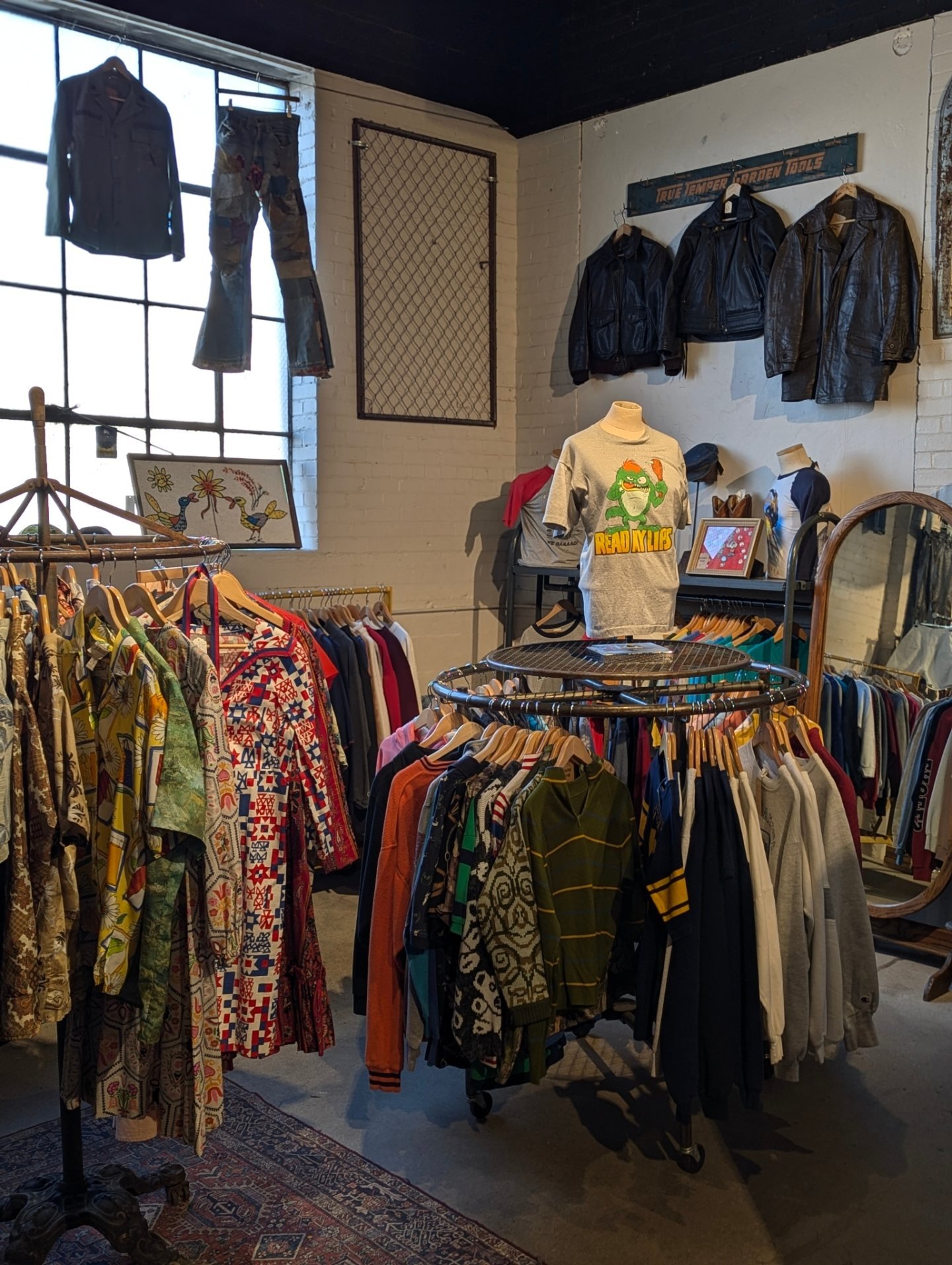 Boulevard - @offthehookvintageclothes recently revamped their space ...