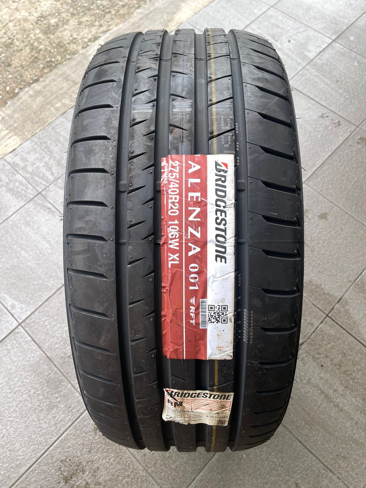 275/40/20 BRIDGESTONE ALENZA 001 RUNFLAT YEAR 2024 . . PM FOR 