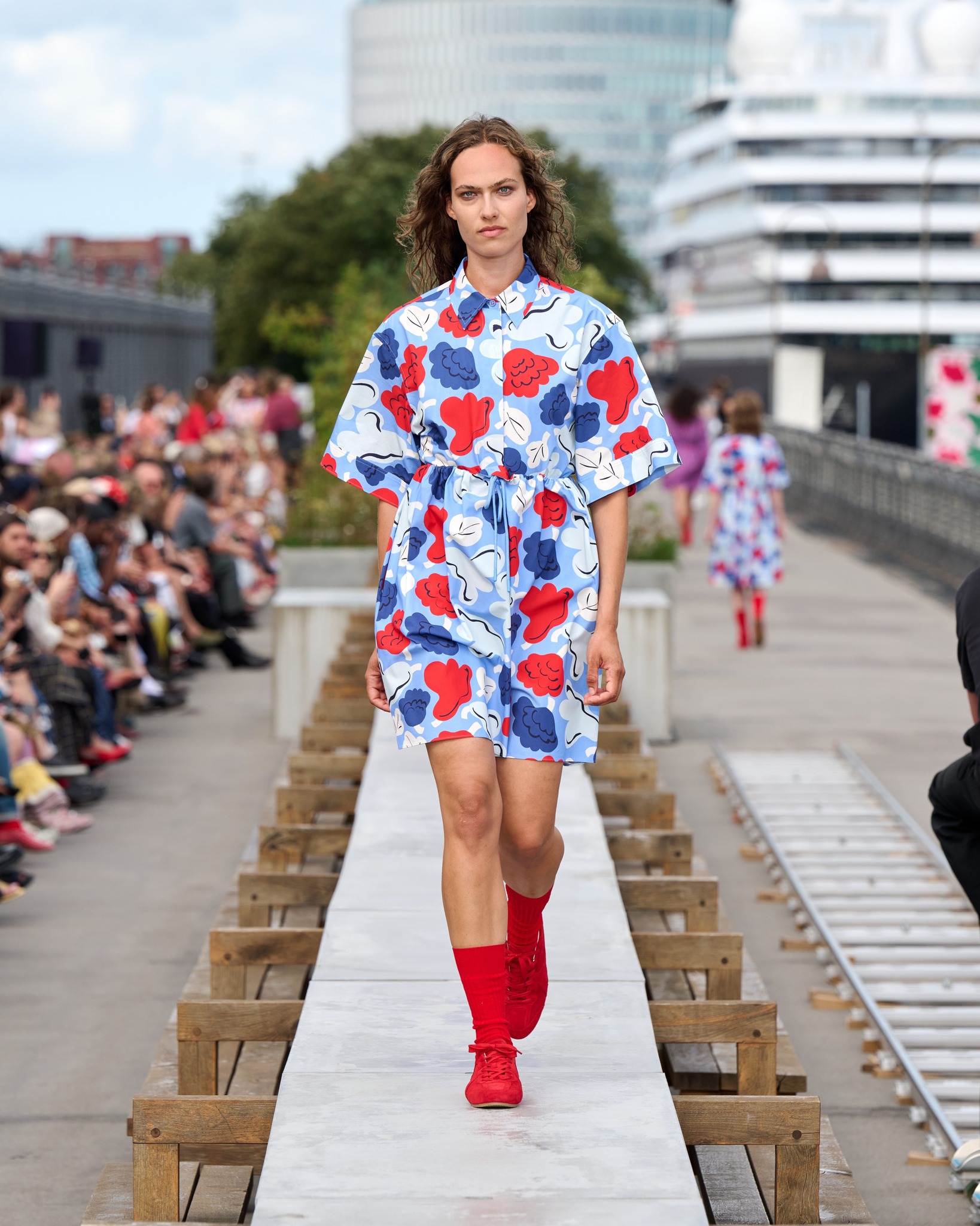 マリメッコ　Kylli Pieni Tumma Dress 花柄ワンピース　M MARIMEKKO - Kylli dress in Pieni Tumma print – marimekko.com