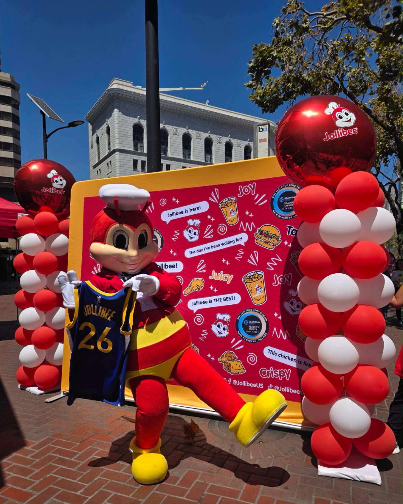 🎉 San Francisco, the wait is over! 🍗❤️ Our newest Jollibee is