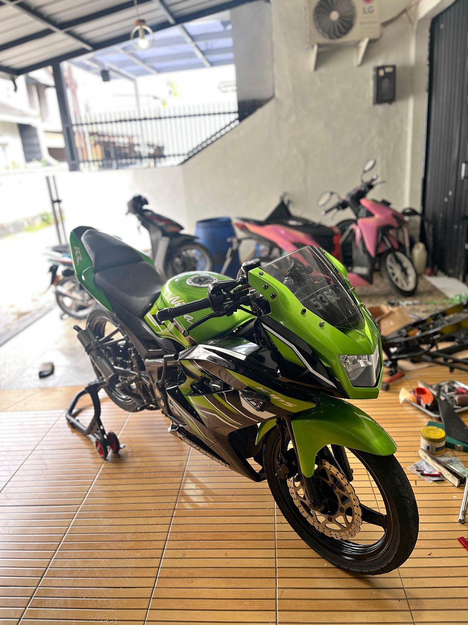 Ninja rr new 2014 kumplit plat D - Motorcycles & Scooters - Bandung ...