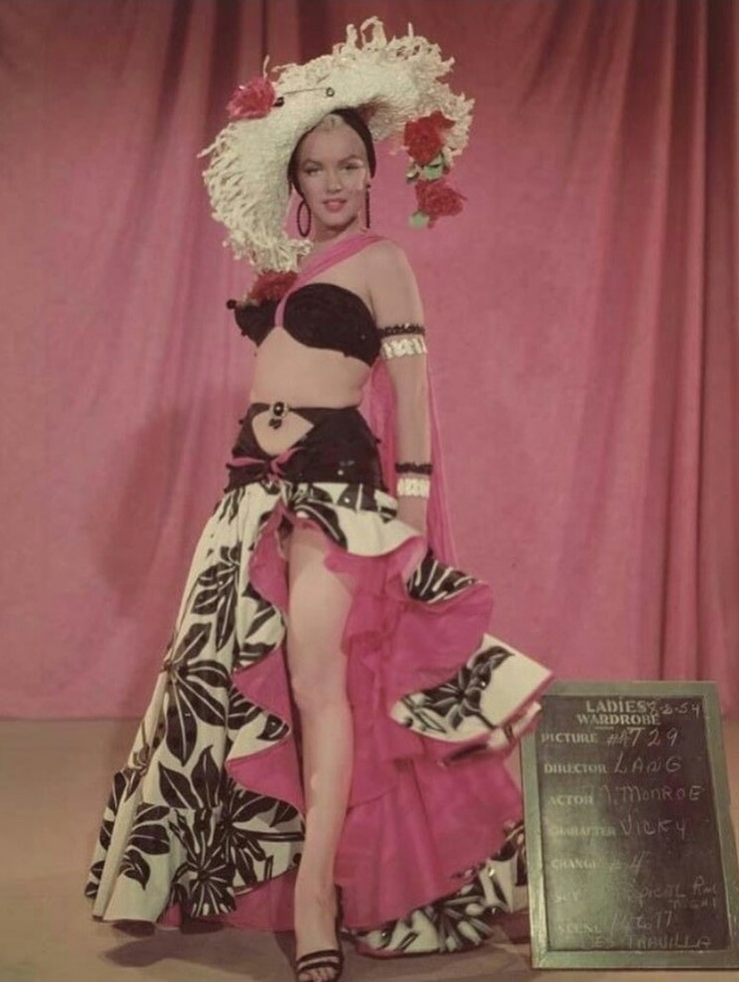 Marilyn Monroe's Heatwave costume design by William Travilla