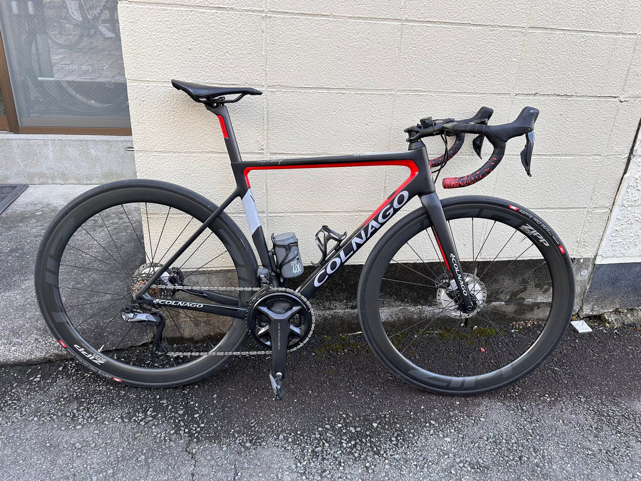 COLNAGO V3のスプロケットをNUTONの軽量ギア11〜32Tに交換しました 