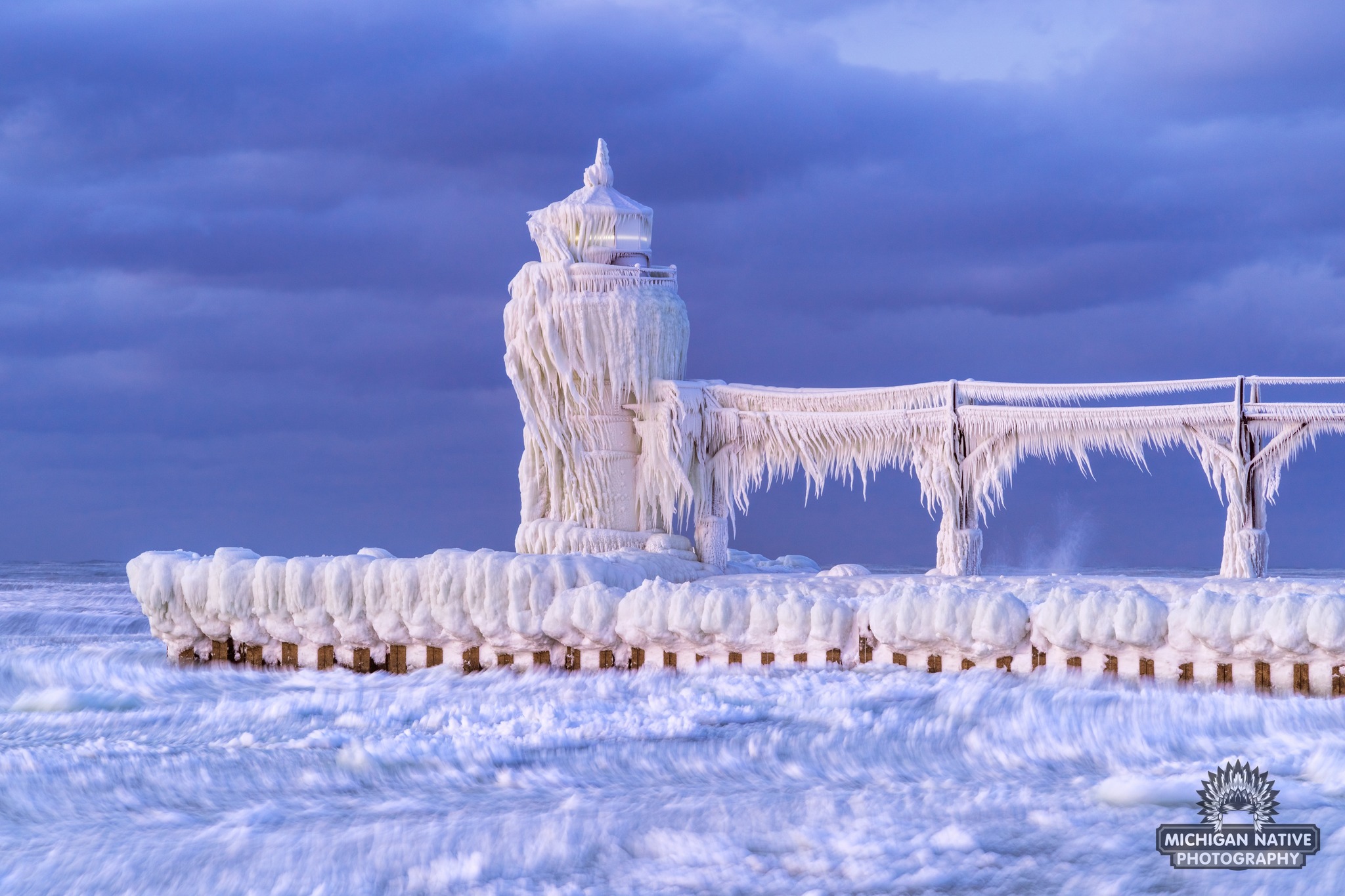 Michigan - "Beauty Below Zero" - Amazing ice accumulations on the St ...