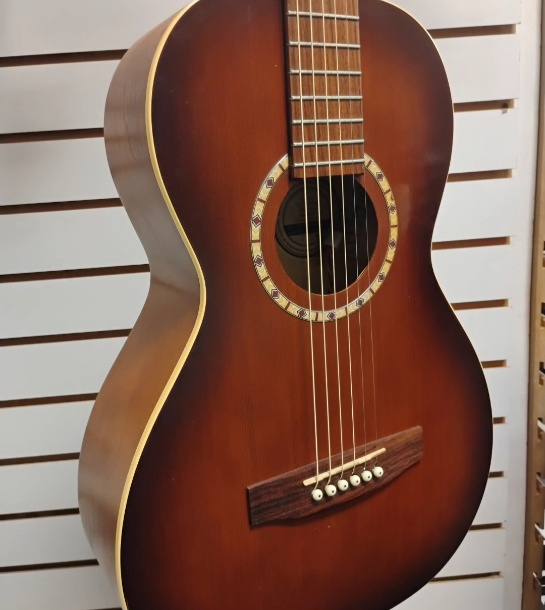 Art & Lutherie AMI cedar (2000年製)リペア済 Art & Lutherie - Ami