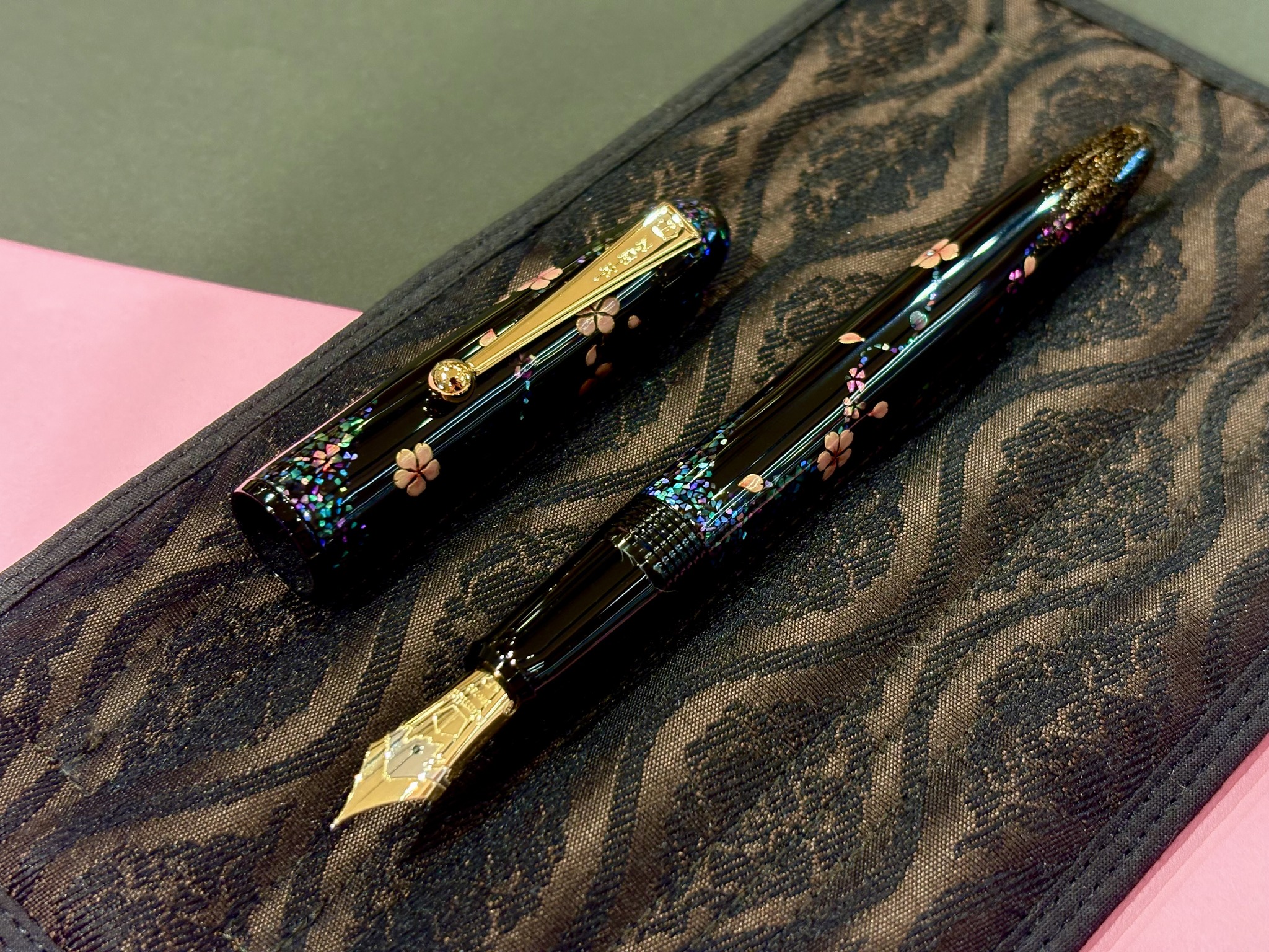 商品紹介】Namiki YUKARI COLLECTION 夜桜 世界中の人々が見物に訪れ