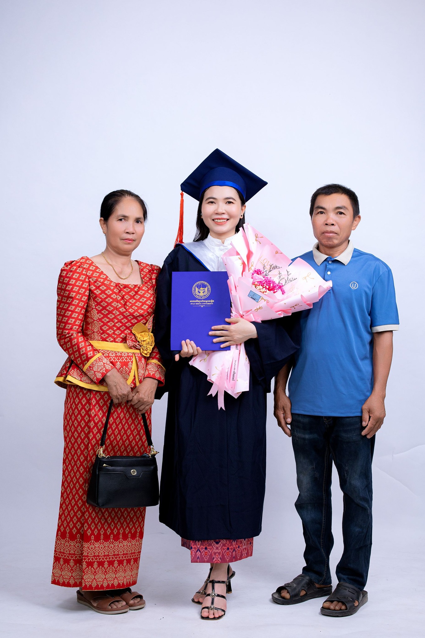 ស៚ គារ៉ា
