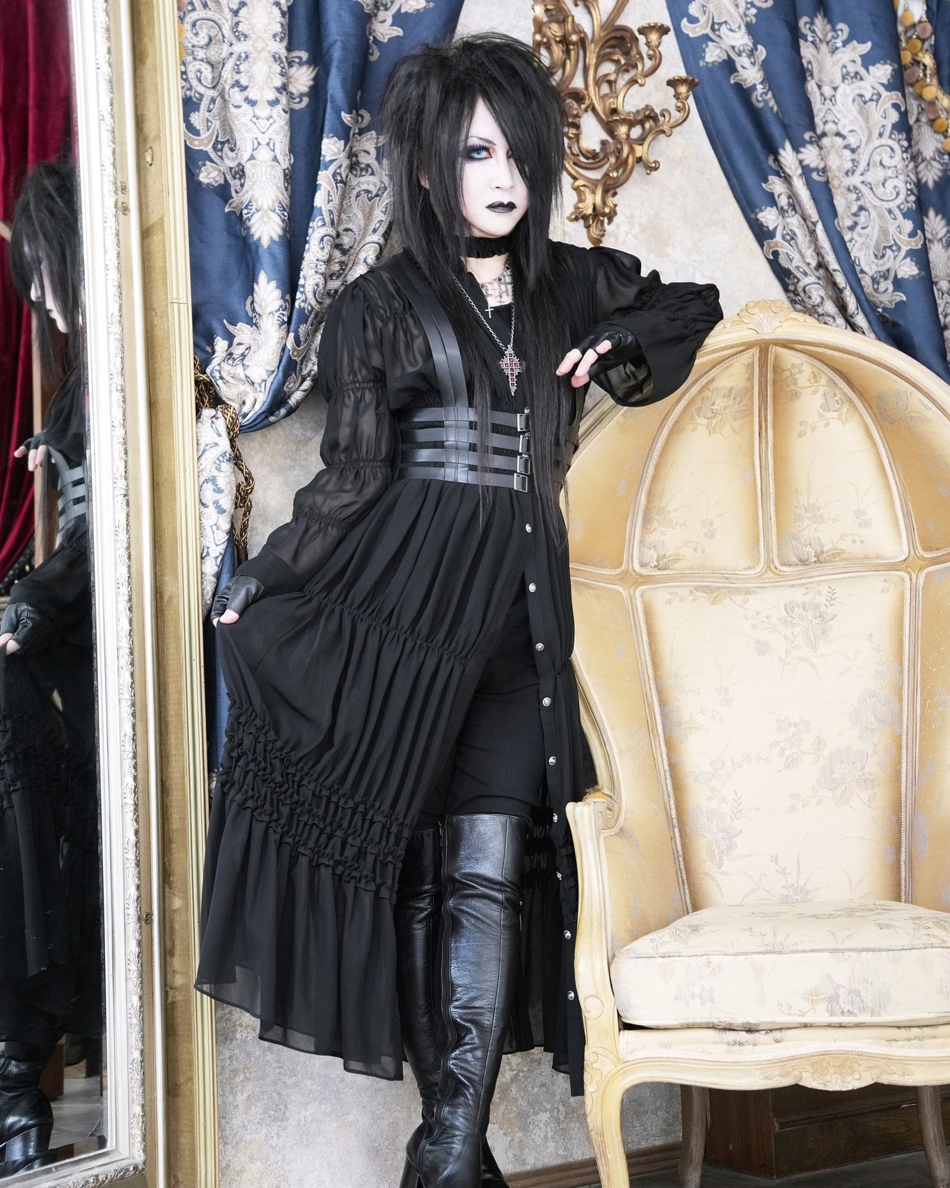 Moi-même-Moitié New Arrivals Now Available ✞シャンデリアプリント