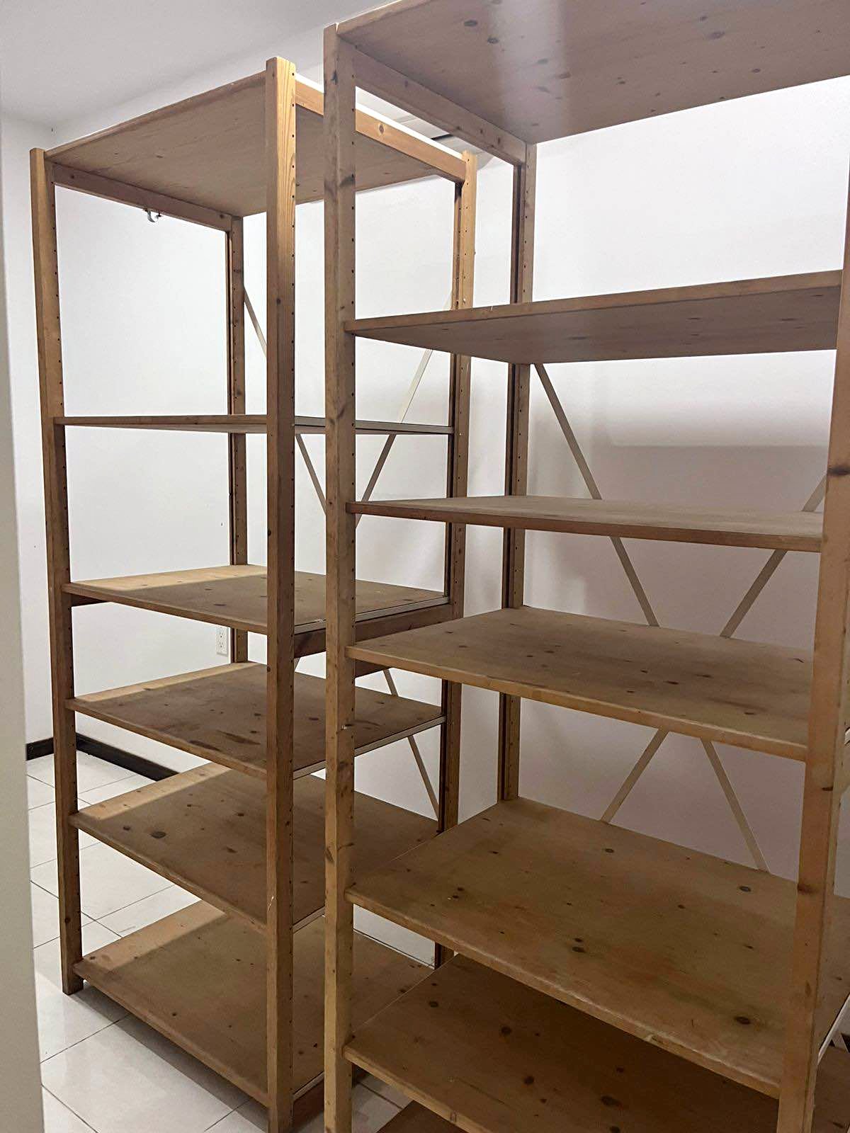 Stevige houten rekken 2x0.85m SRD2.950 - Plant Stands - Paramaribo ...