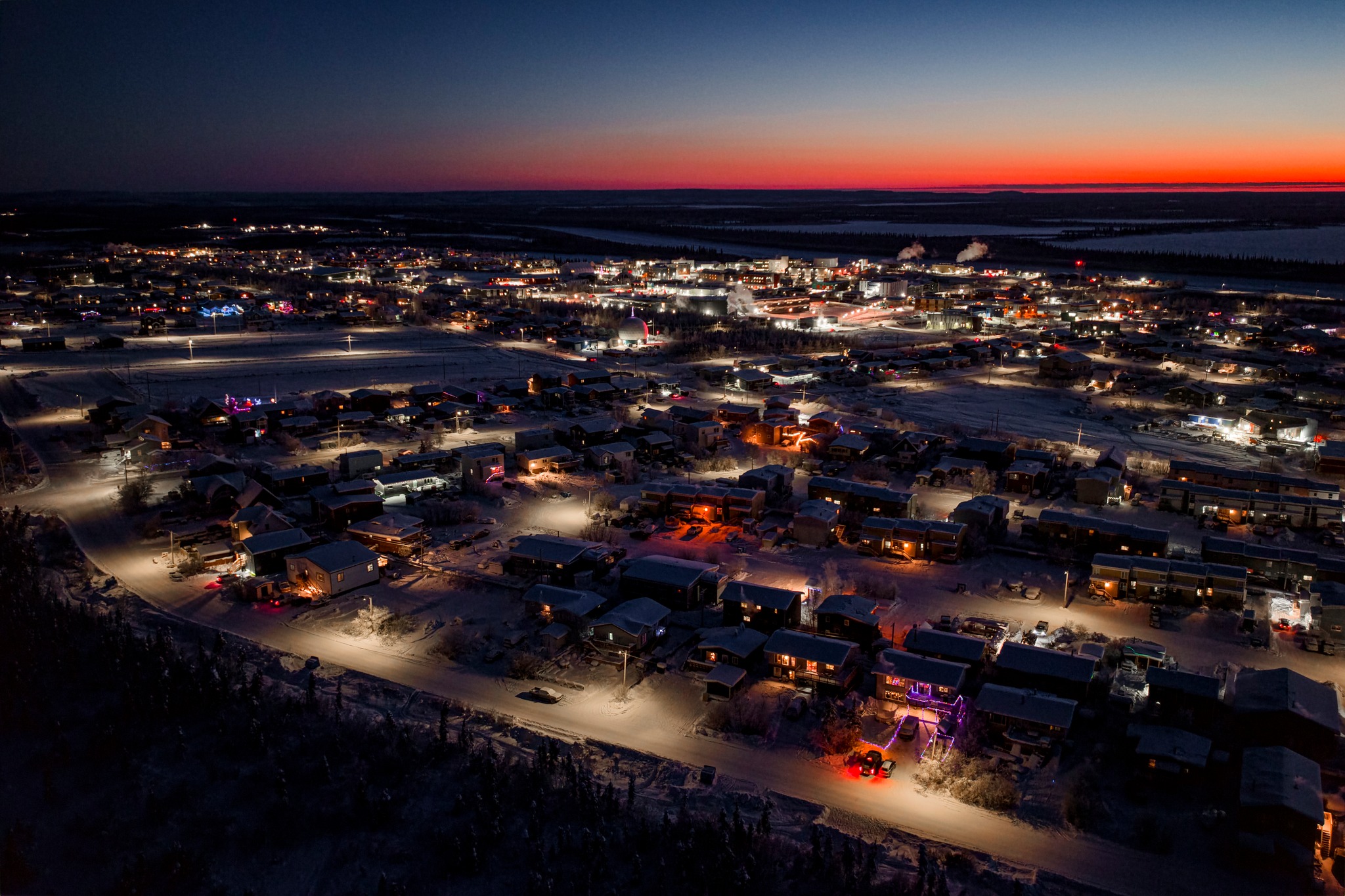 Kristian - 5 PM December 8th, 2025 Polar night is beautiful #Inuvik # ...