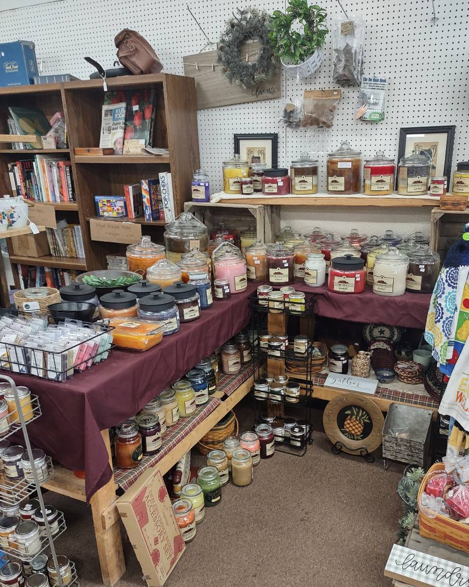 The Fayetteville... - The Fayetteville Antique & Craft Mall