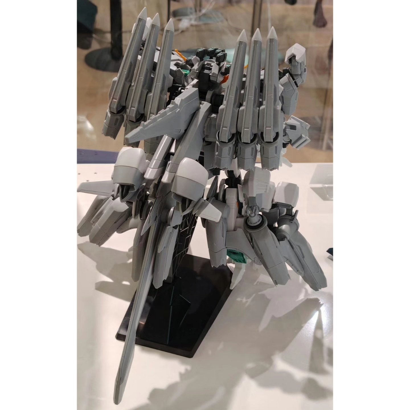 More On Display Images: Bandai HG 1/144 TX-ff104 ALYZEUS - April