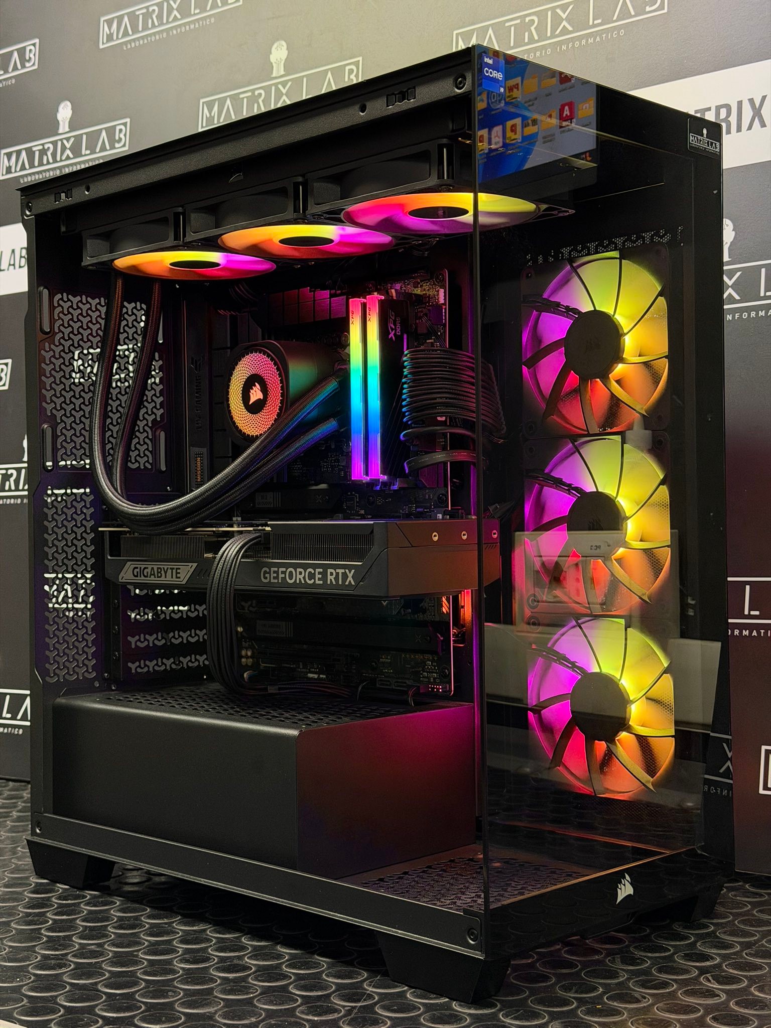 MATRIX LAB computer inside... - MATRIX LAB computer inside
