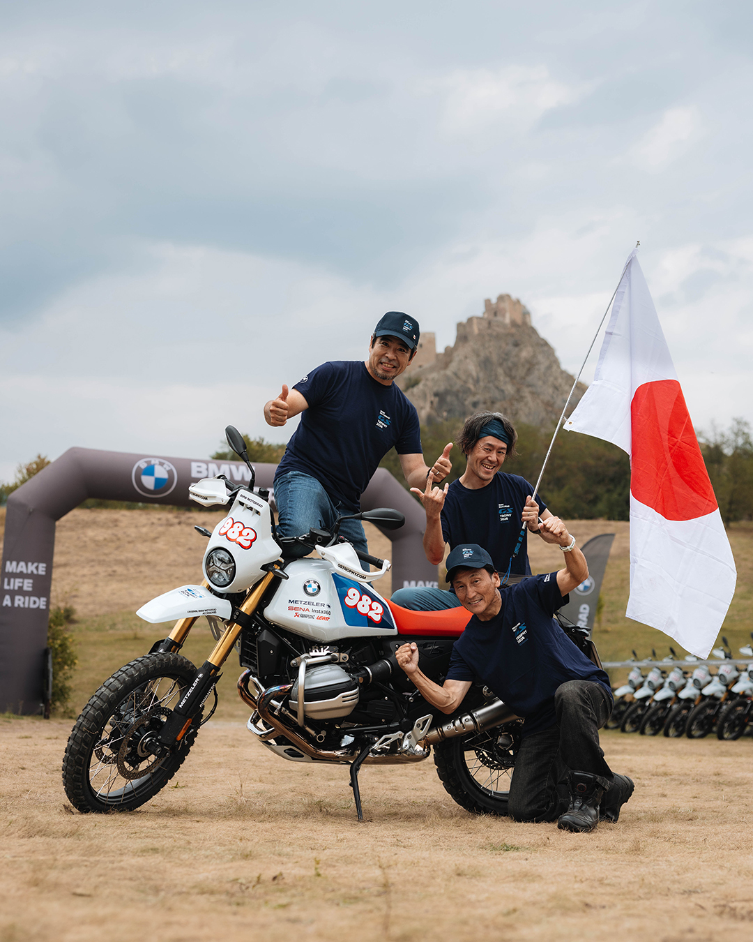 GSドライスーツ/GSドライグローブ】 ①GSドライスーツ オンロードにも