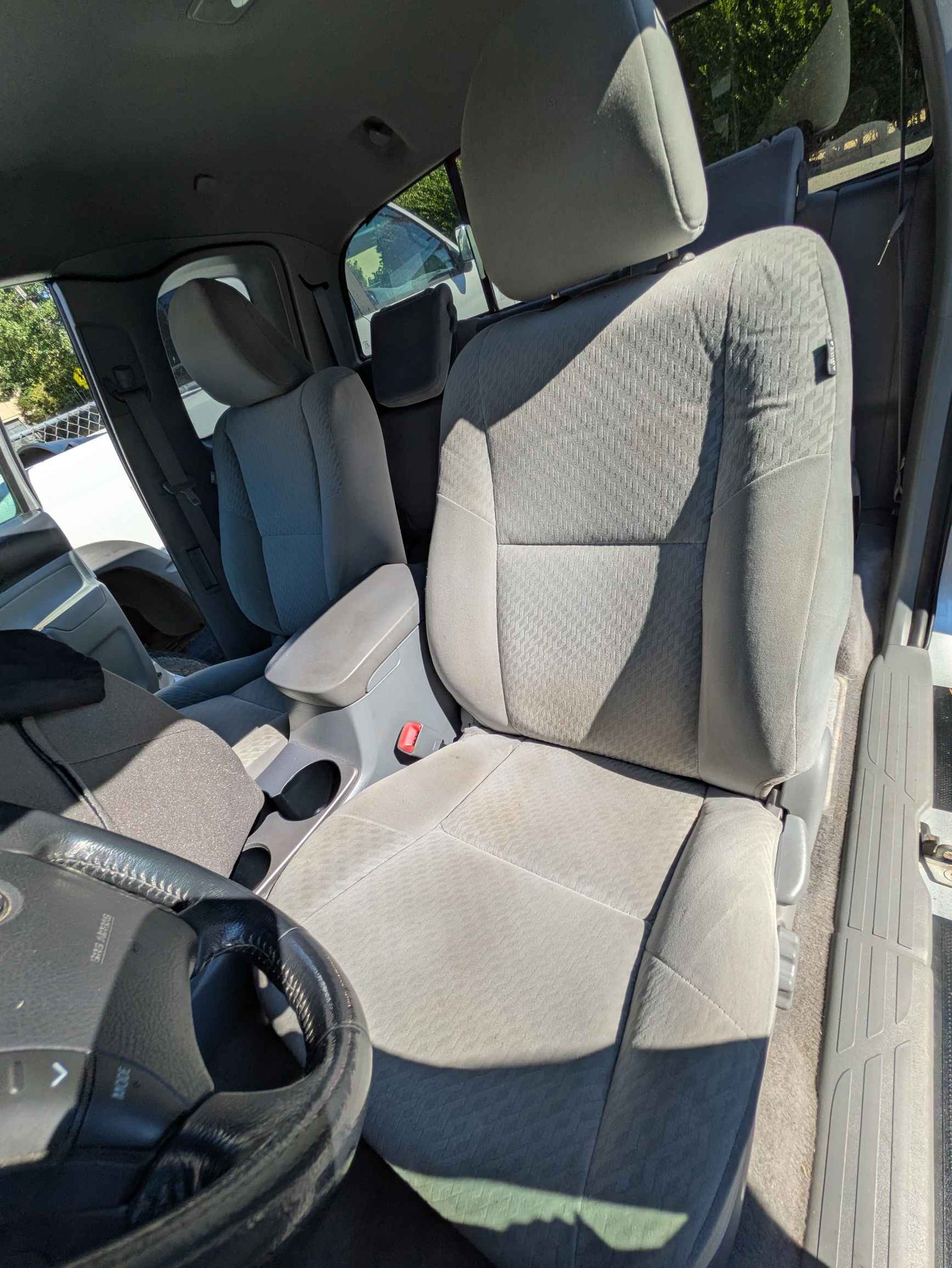 Subwoofer box for toyota tacoma double cab 2025