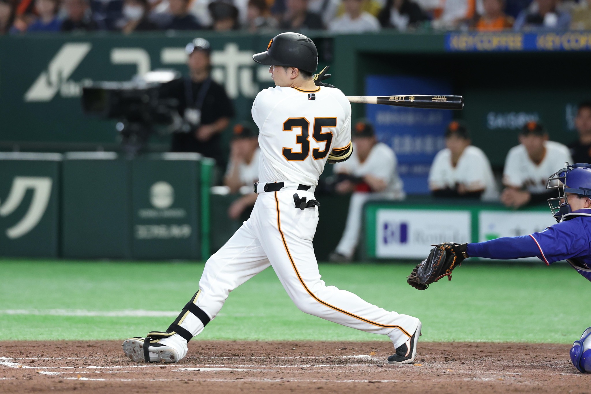 読売ジャイアンツ - 本日11月4日は脇谷亮太選手の35歳の誕生日です