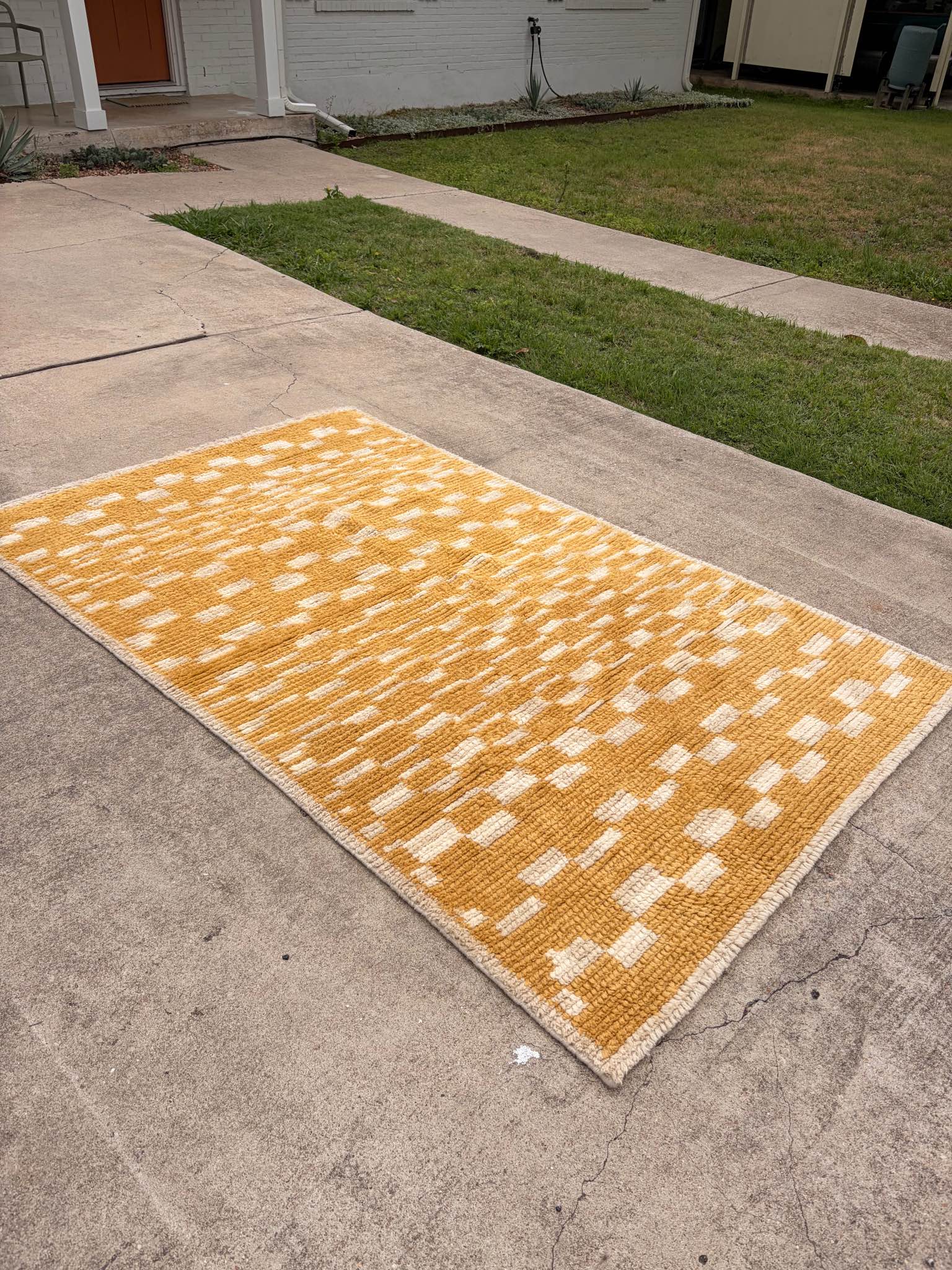DWR Marl Handwoven Moroccan Wool Rug - Area Rugs - Austin, Texas ...