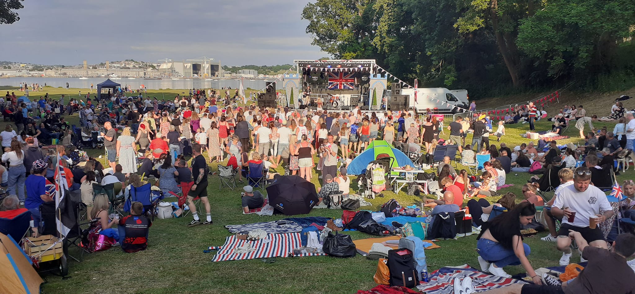 Torpoint’s Platinum Jubilee Celebration