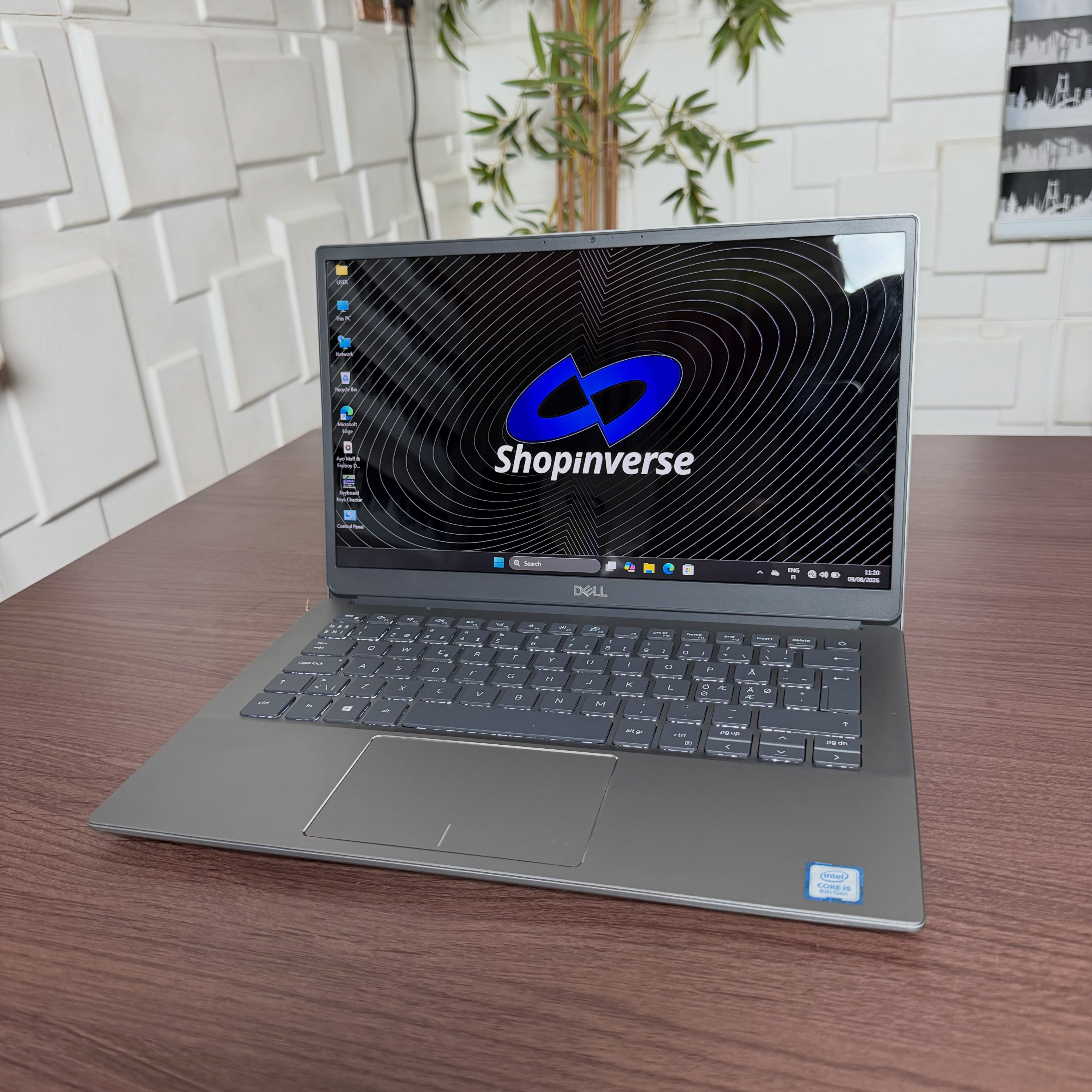 Dell Latitude 3301 | 8th Gen Core i5 | 8GB RAM | 256GB SSD