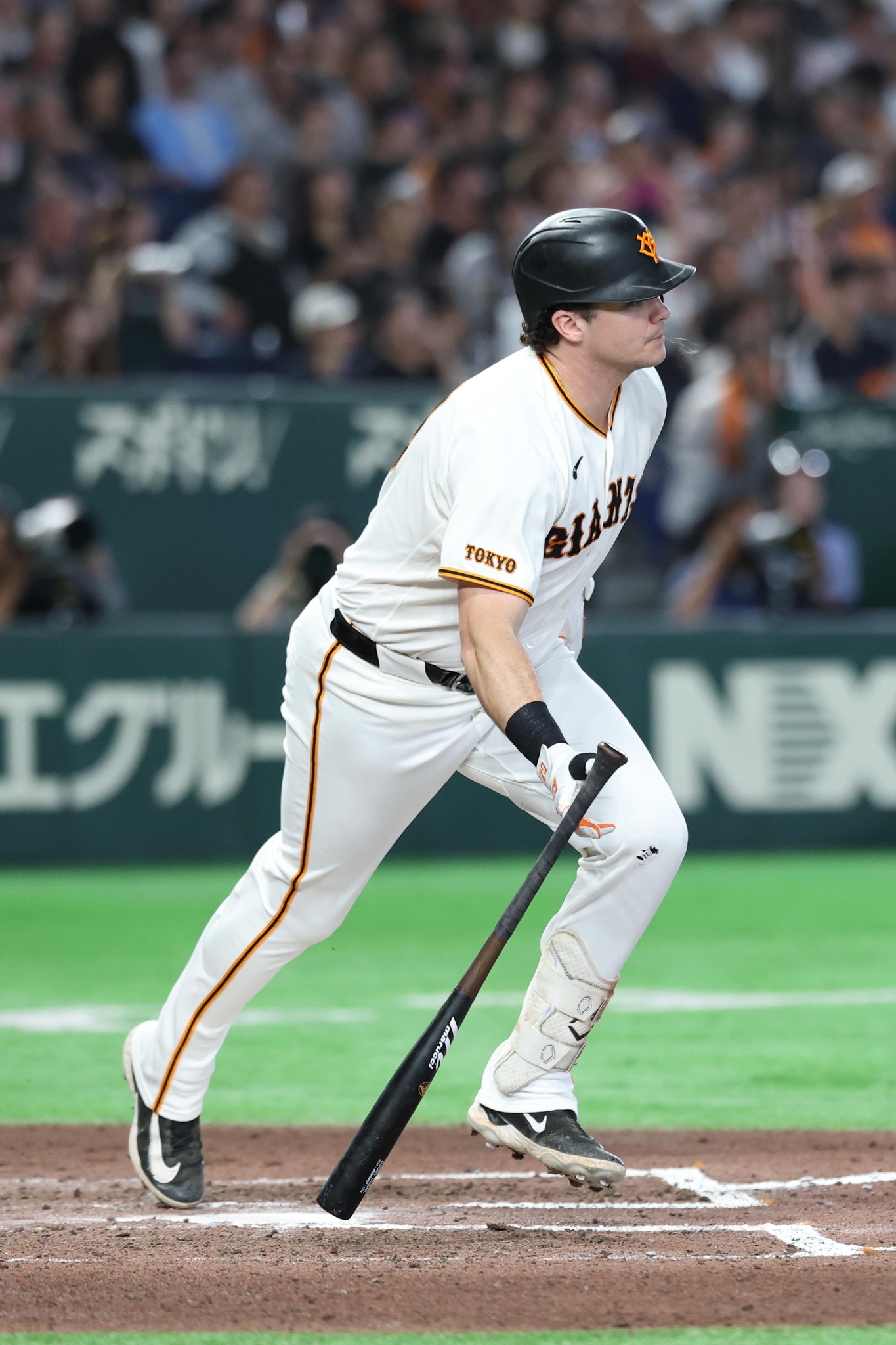 読売ジャイアンツ - 本日11月4日は脇谷亮太選手の35歳の誕生日です