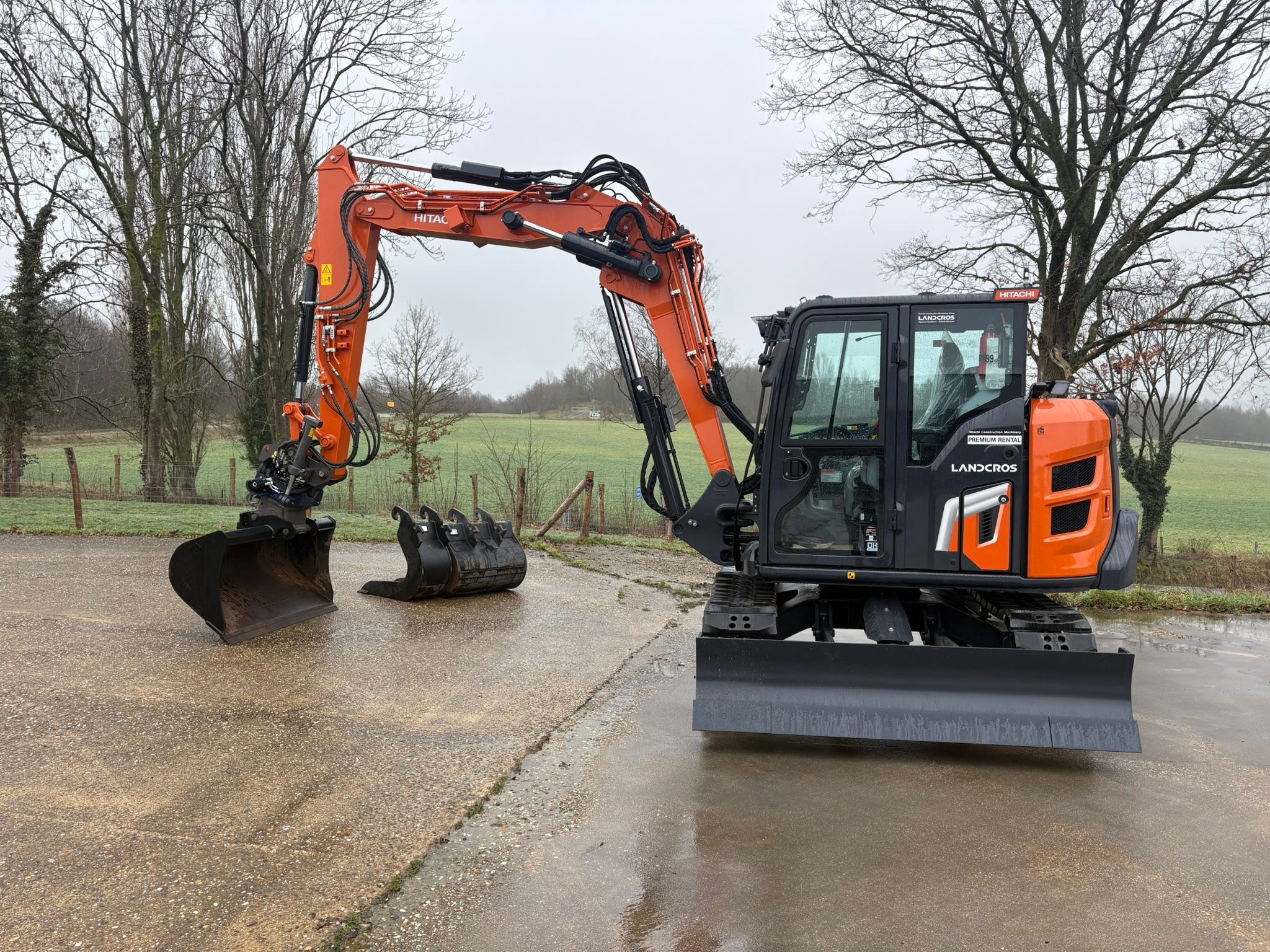 Hitachi zx 95 USB -7 2p testen? Vraag naar de mogelijkheden:0657085632