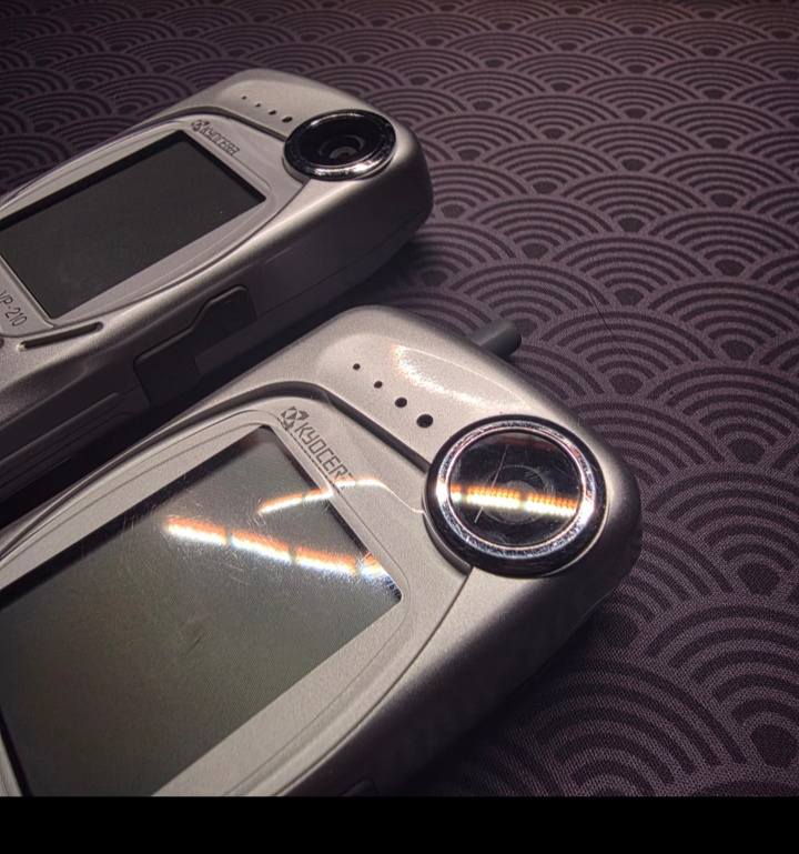 Kyocera visual phone VP210
