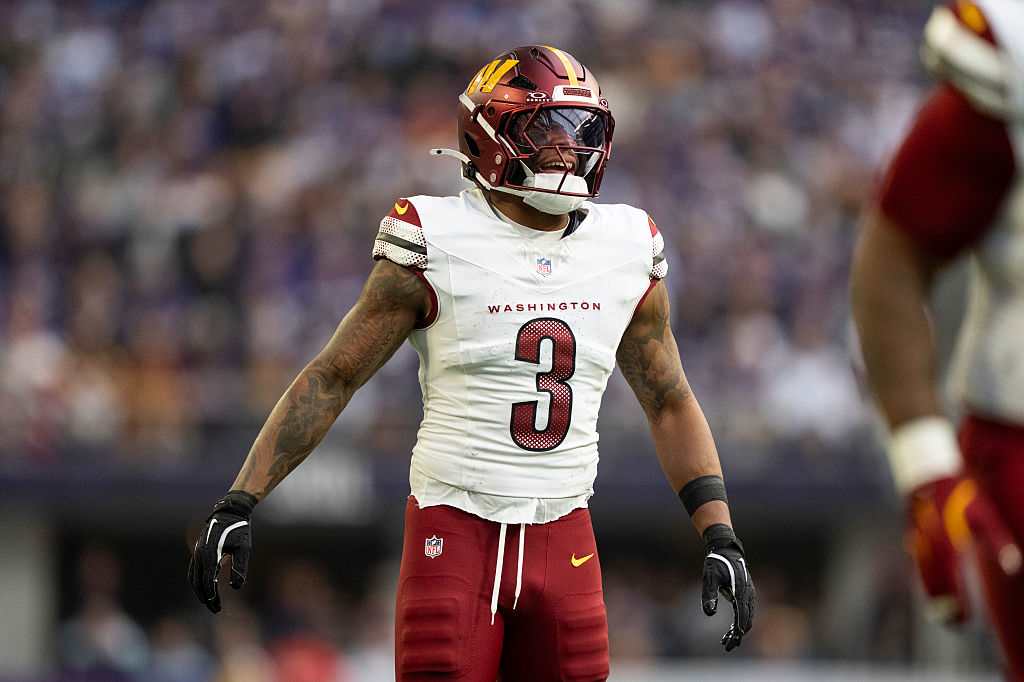 Riggo's Rag - The Daronte Jones hire sends a quiet warning... | Facebook