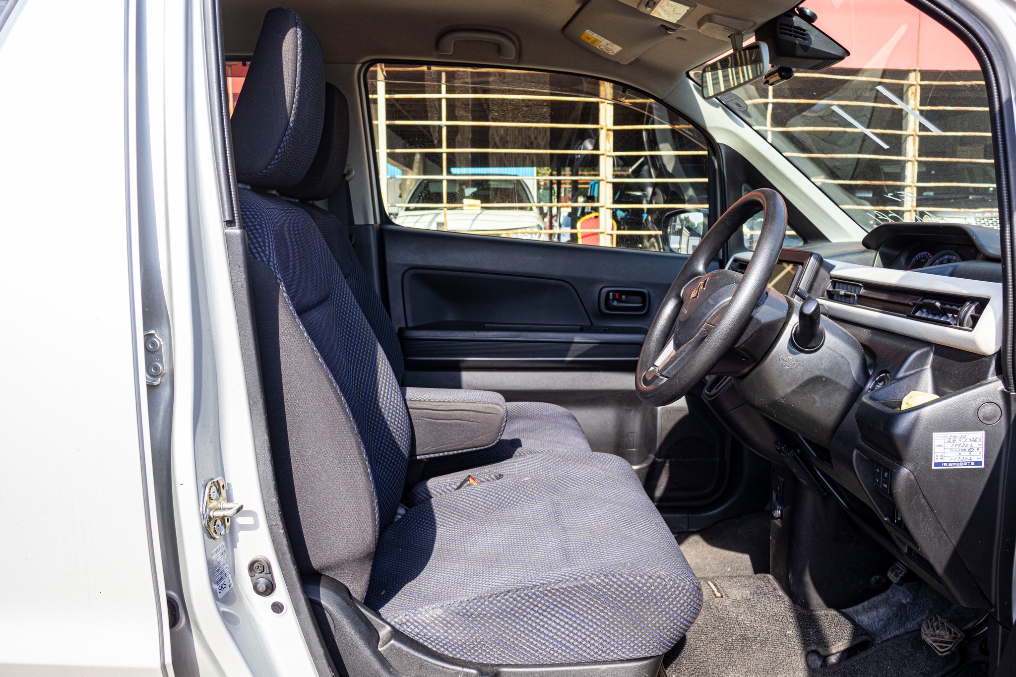 Suzuki Wagon R Hybrid 👉 YOM - 2018 👉 Engine - 650cc 👉 Fuel Type