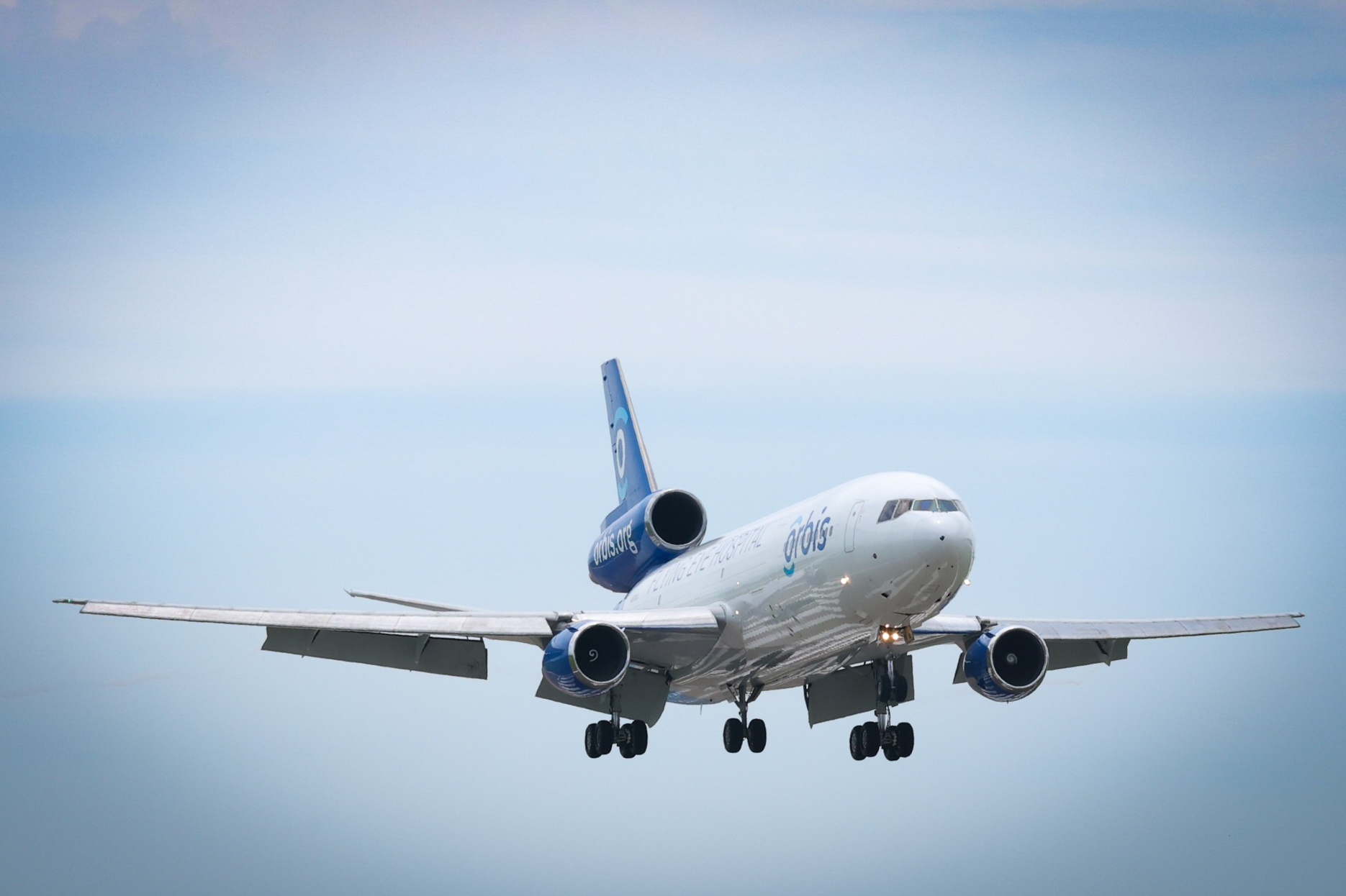 飛*り様 orbis flying eye hospital 1/500 激レア Flying Eye Hospital