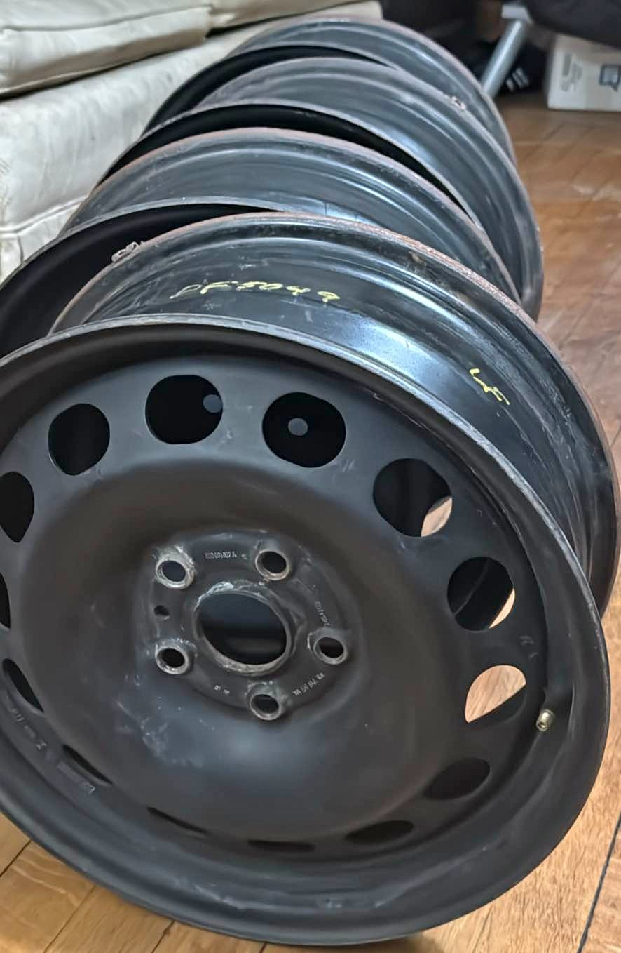 VW Original Black Steel Rims 205/55R16 – Set of 4 – Great Condition ...
