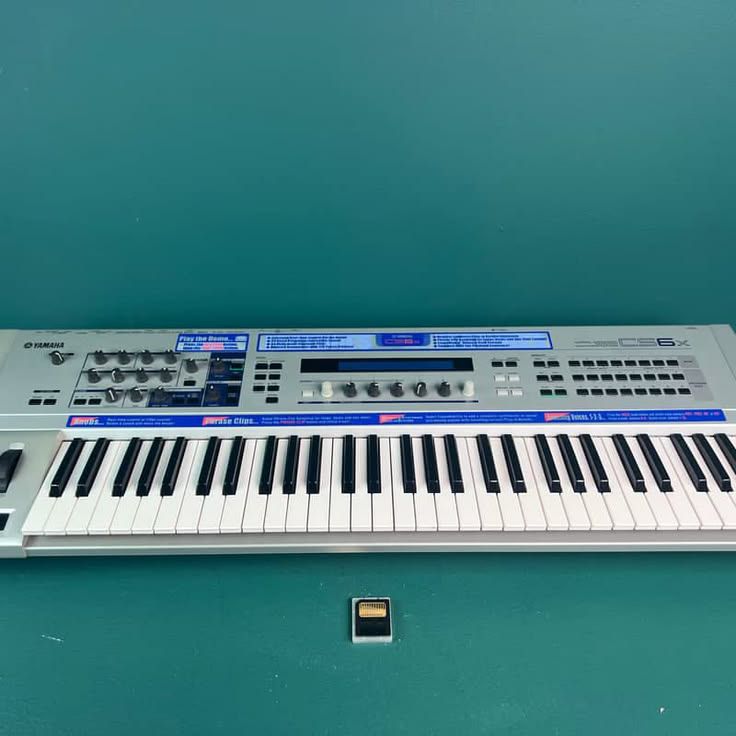 Yamaha CS6X synthesizers #musicians