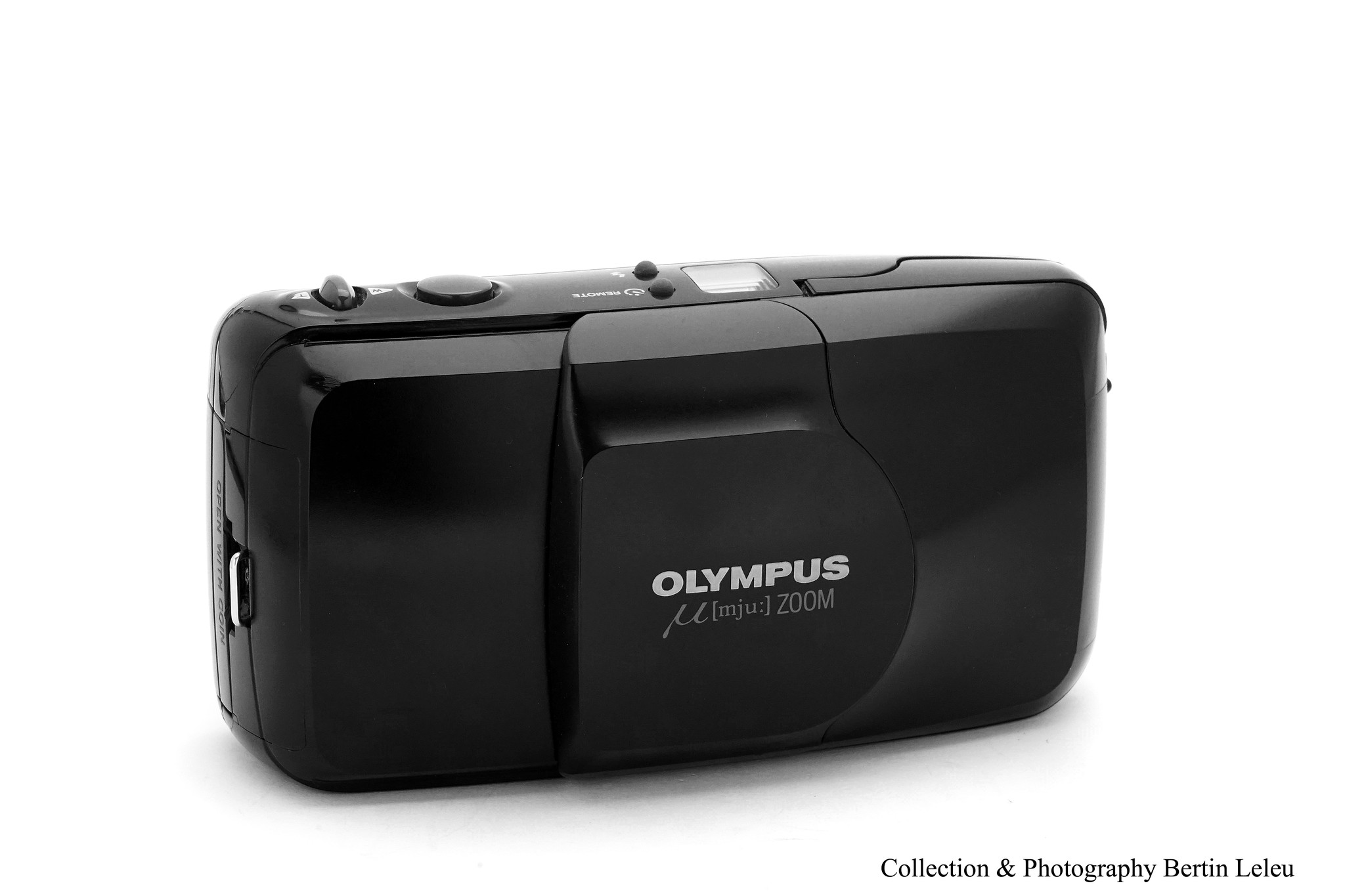 Olympus mju zoom 35-70 film camera features