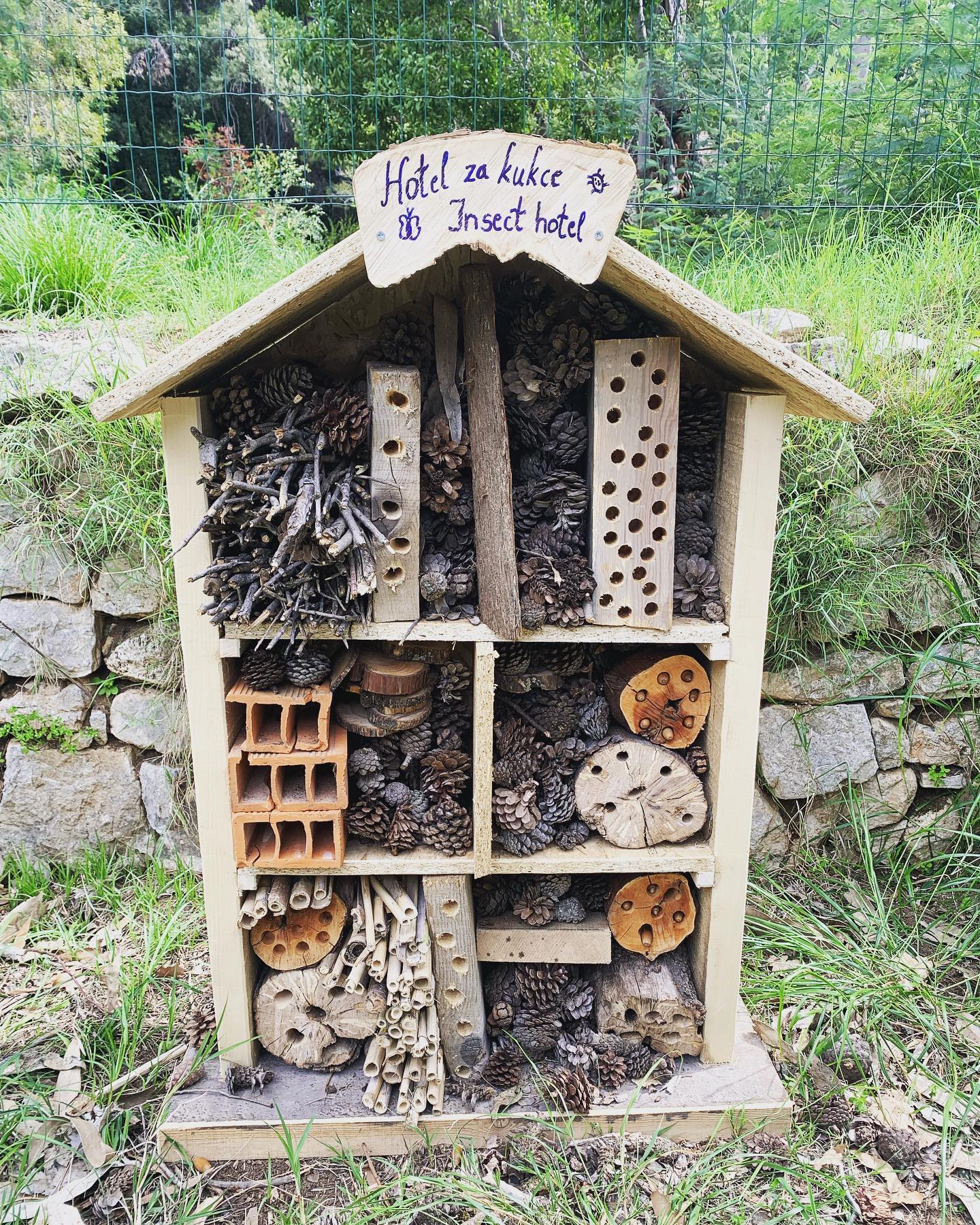 Povijesni vrtovi dubrovačkog područja - Insect hotel 🦋🐞🐝 An insect ...