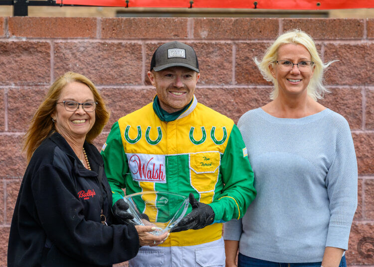 Tim Tetrick won the leading driving title at Dover Downs with 157