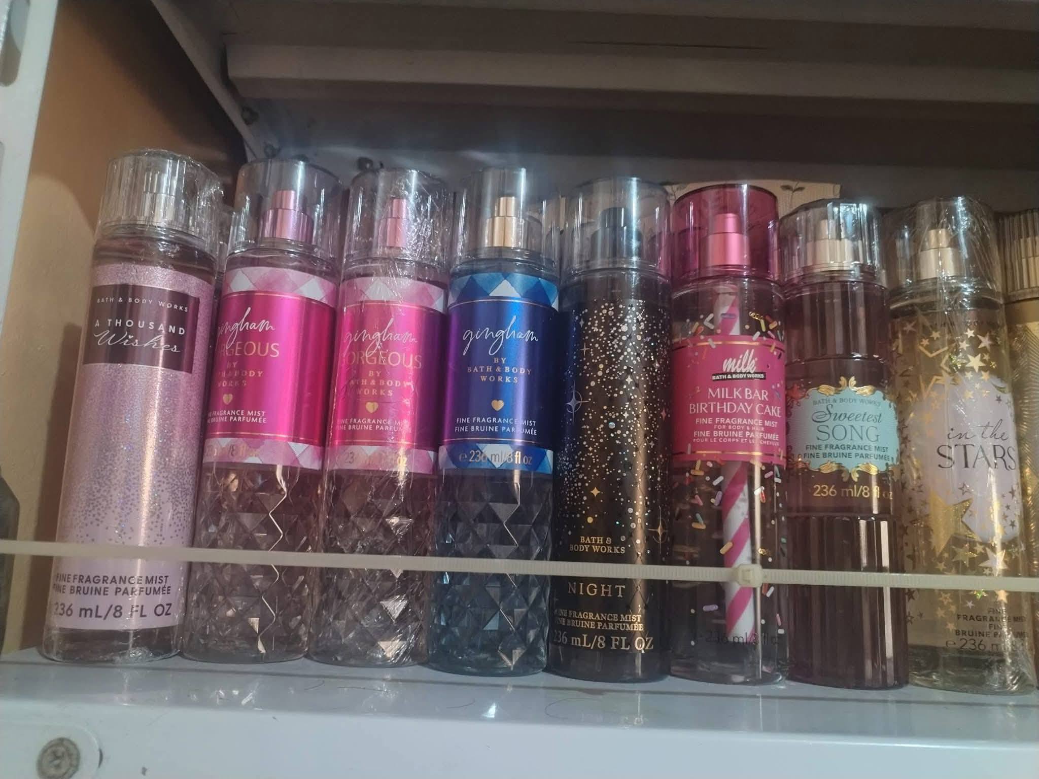 Hello, had 3ndo lipgloss Victoria Secret w Cactus blossoms btaet