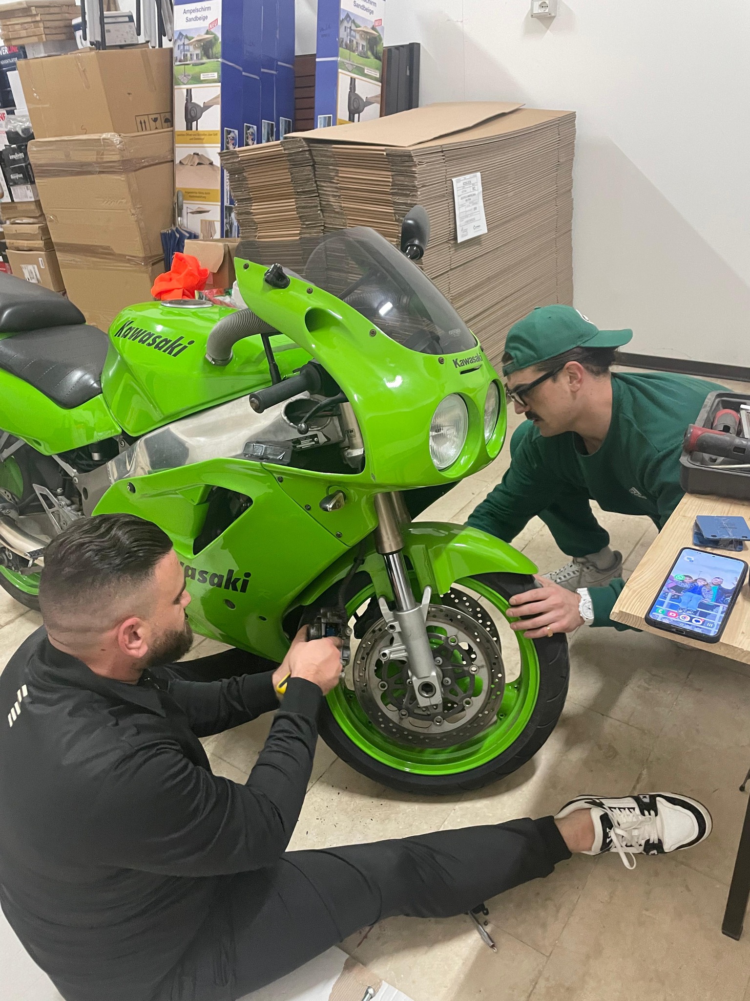 Hello everyone, I'm restoring my ZX7R 1991. I need an undertail